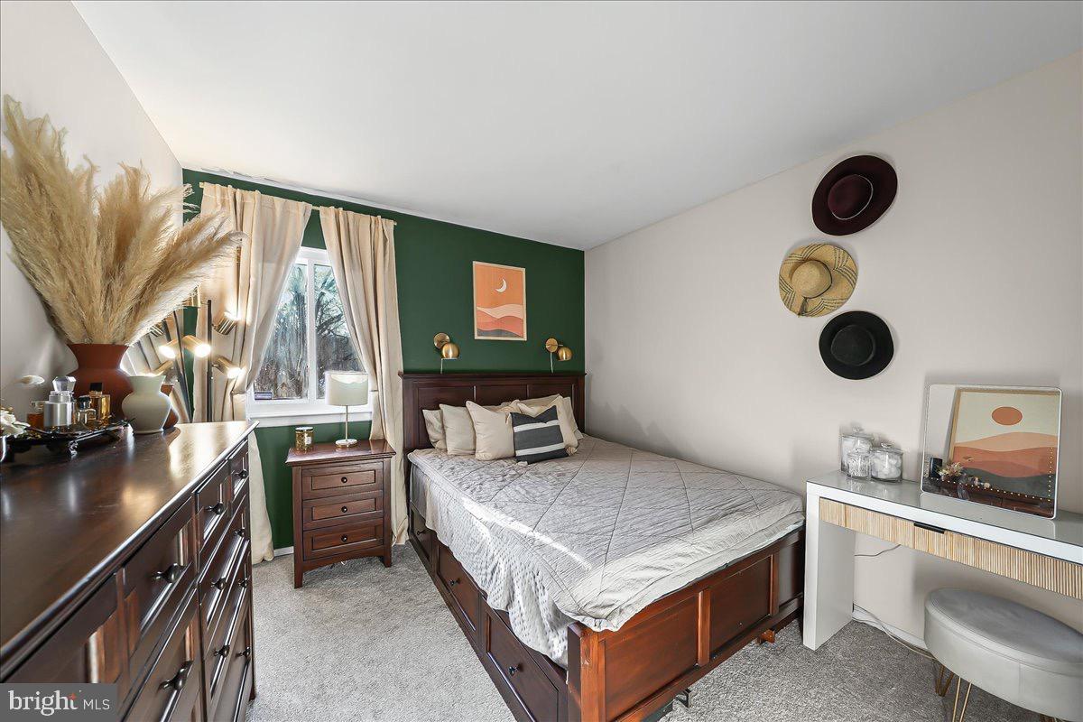 PAINTERS CROSSING - Residential