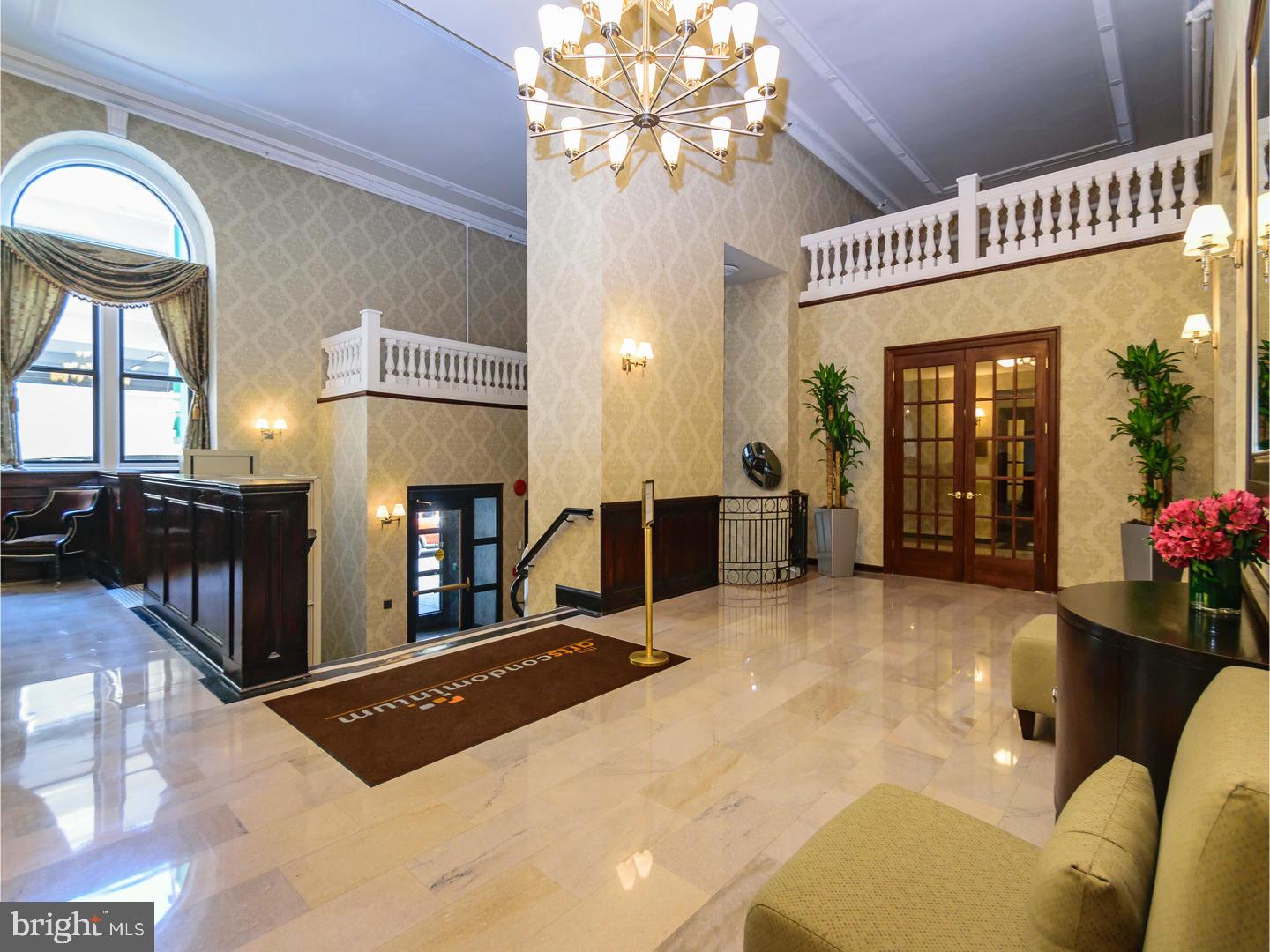 WASHINGTON SQ WEST - Residential