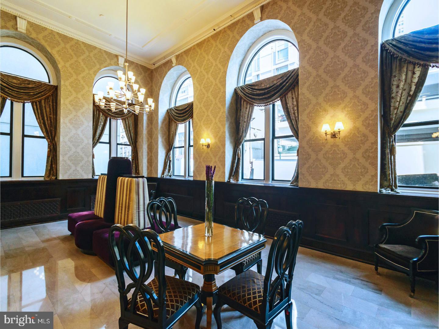 WASHINGTON SQ WEST - Residential