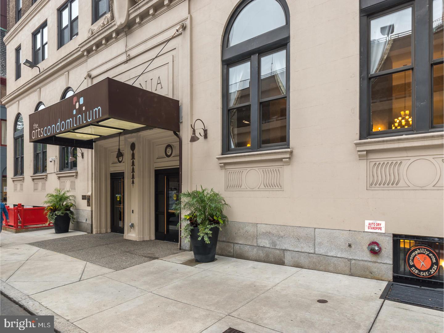 WASHINGTON SQ WEST - Residential