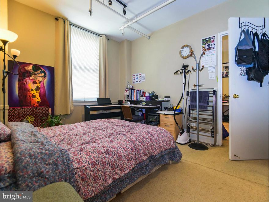 Awesome unit located in an exclusive area. Features a spacious bedroom, impressive kitchen with open concepts and perfect for entertaining. Lots of great amenities included.  Utilities are included in the condo association fee. Special Financing or Trade available to those who qualify.