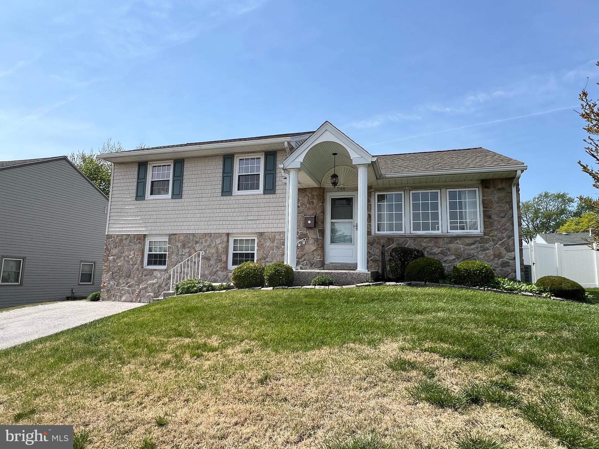 LAWRENCE PARK - Residential