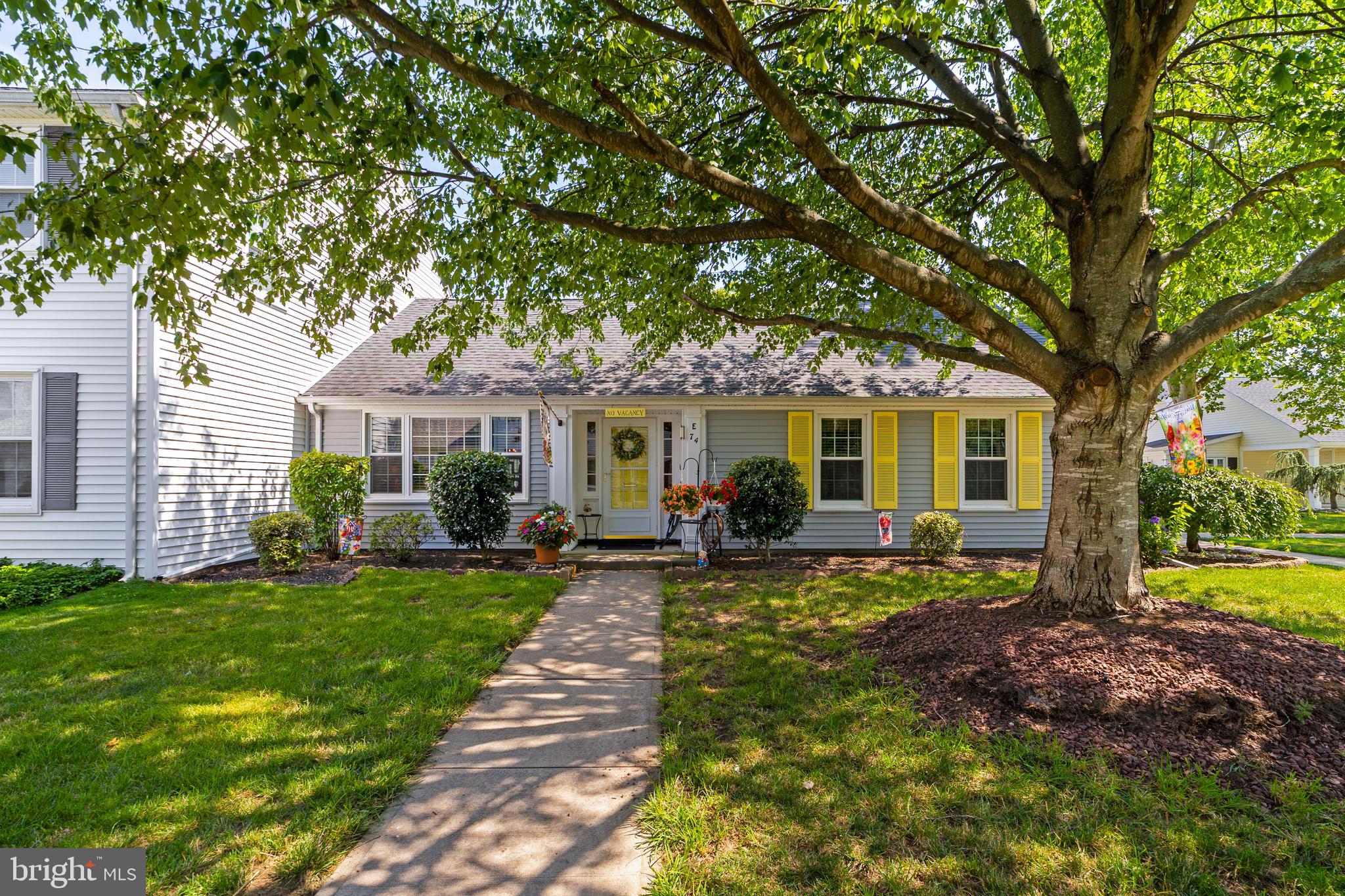 74 AMHERST LANE E