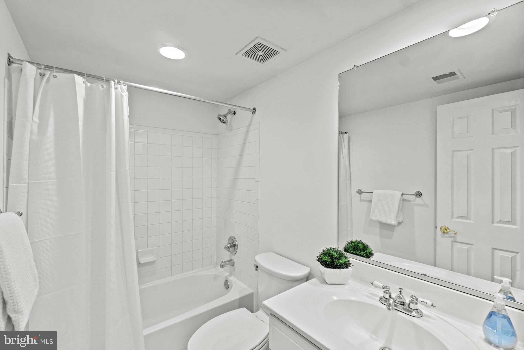 PALISADES PARK - Residential