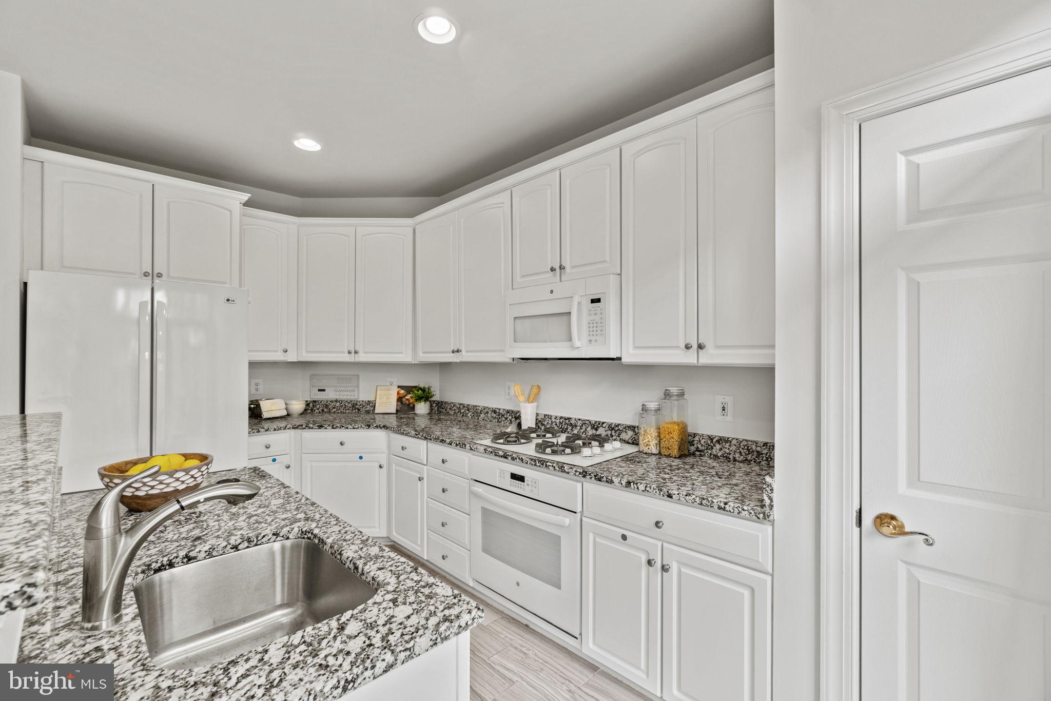 PALISADES PARK - Residential