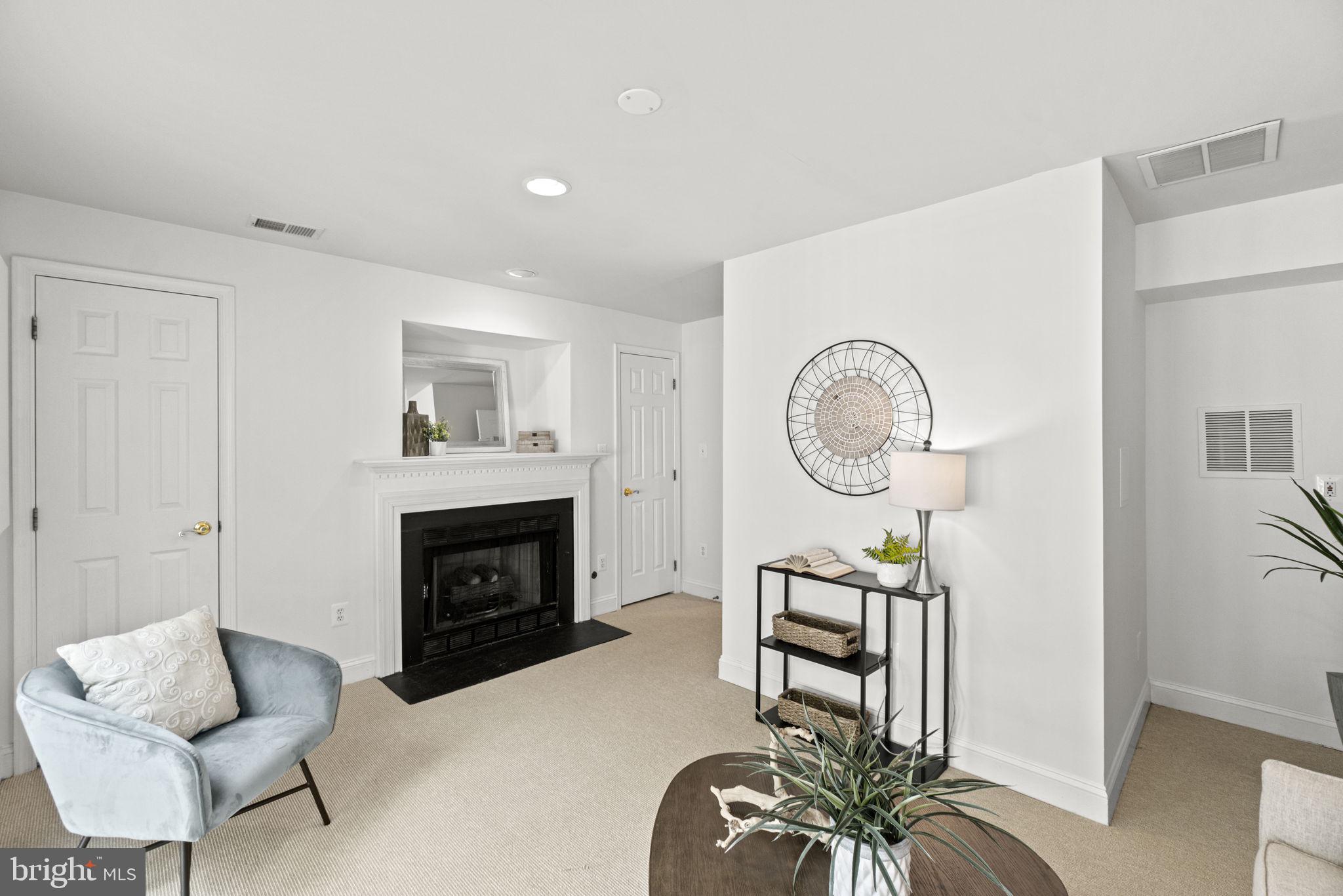 PALISADES PARK - Residential