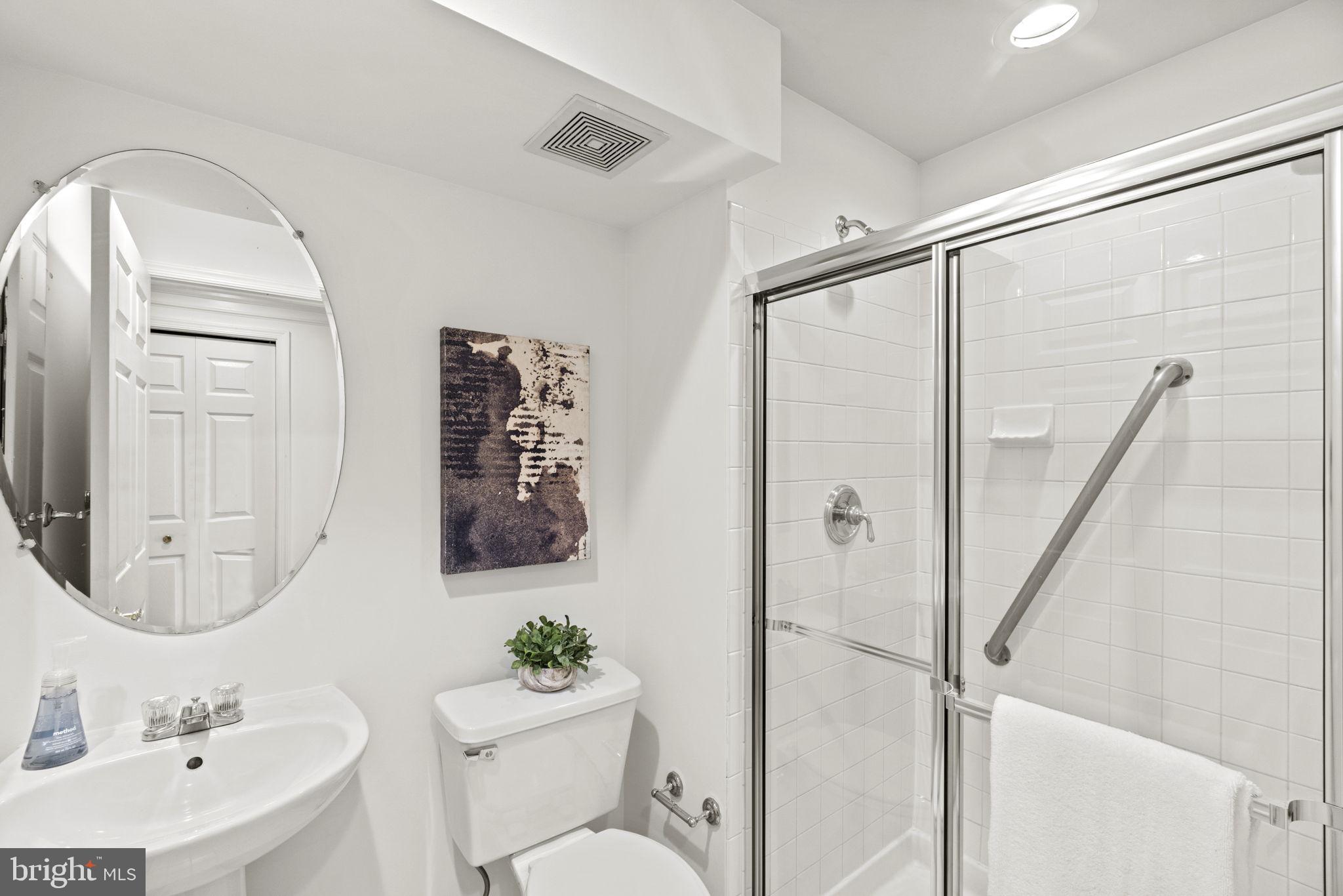 PALISADES PARK - Residential