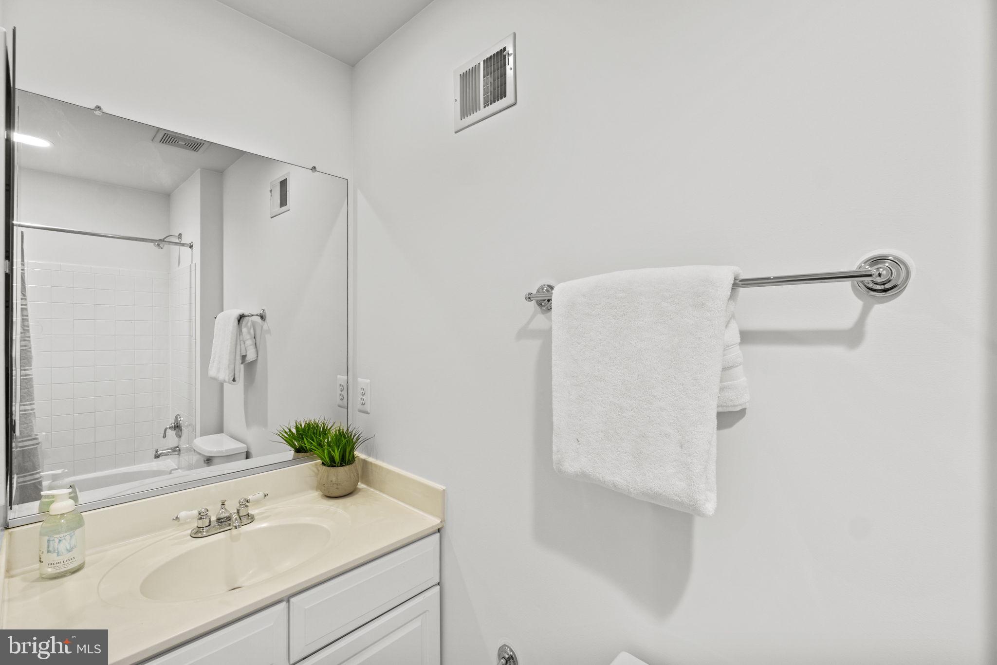 PALISADES PARK - Residential