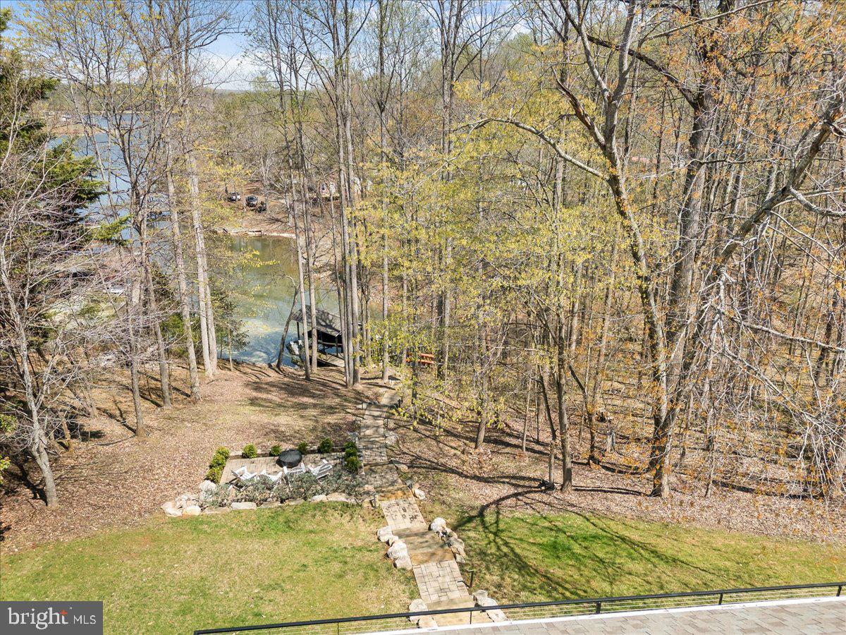 290 DODEE LANE