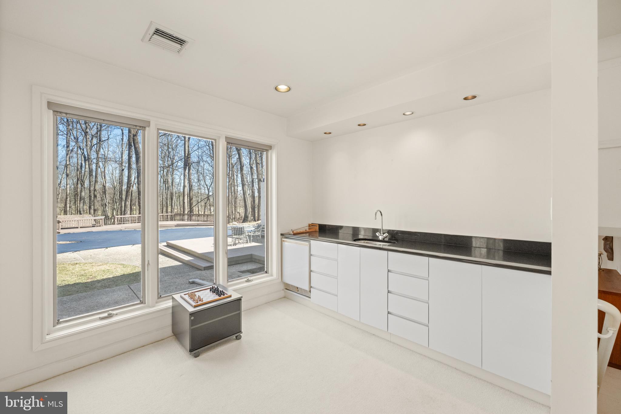 RADNOR HUNT - Residential