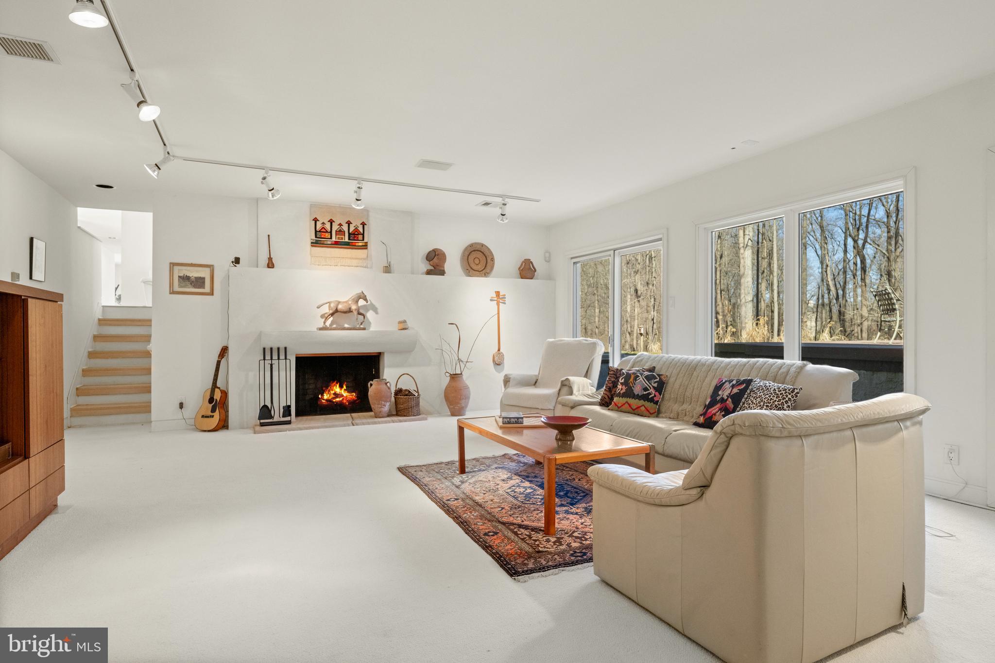RADNOR HUNT - Residential