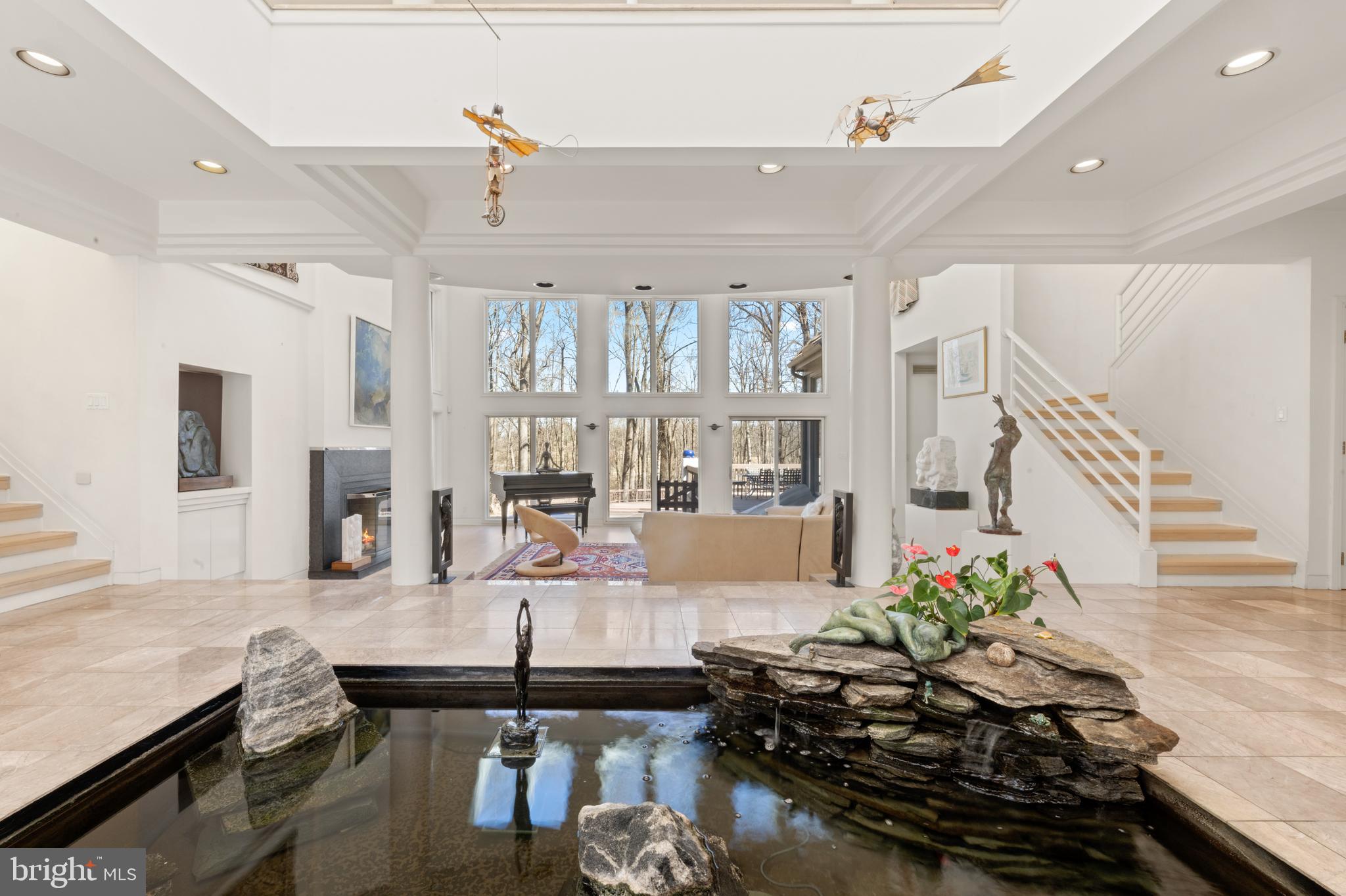 RADNOR HUNT - Residential