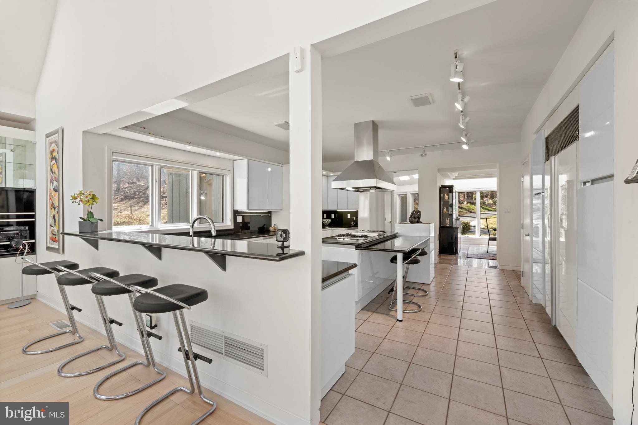 RADNOR HUNT - Residential