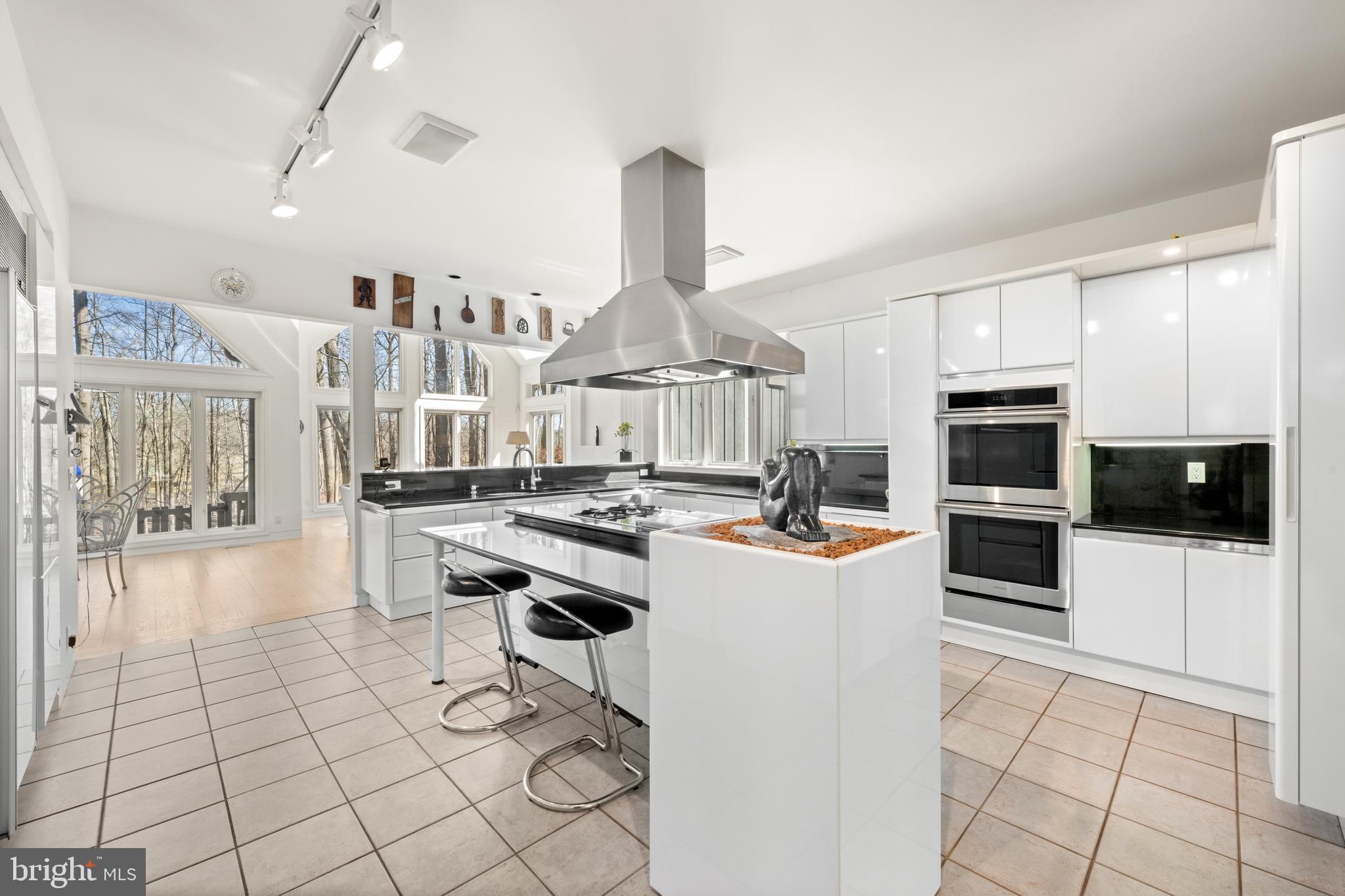 RADNOR HUNT - Residential