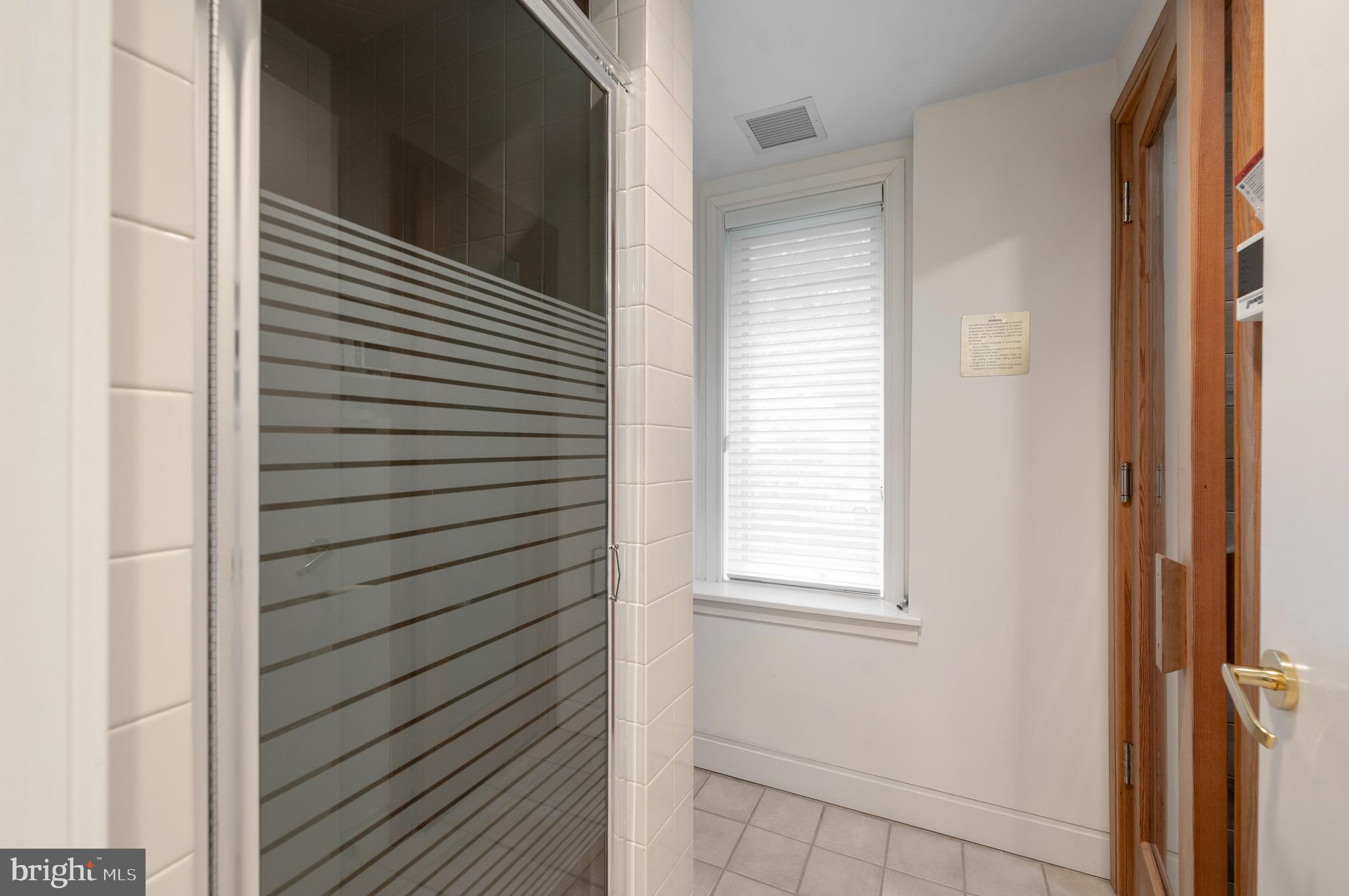 RADNOR HUNT - Residential