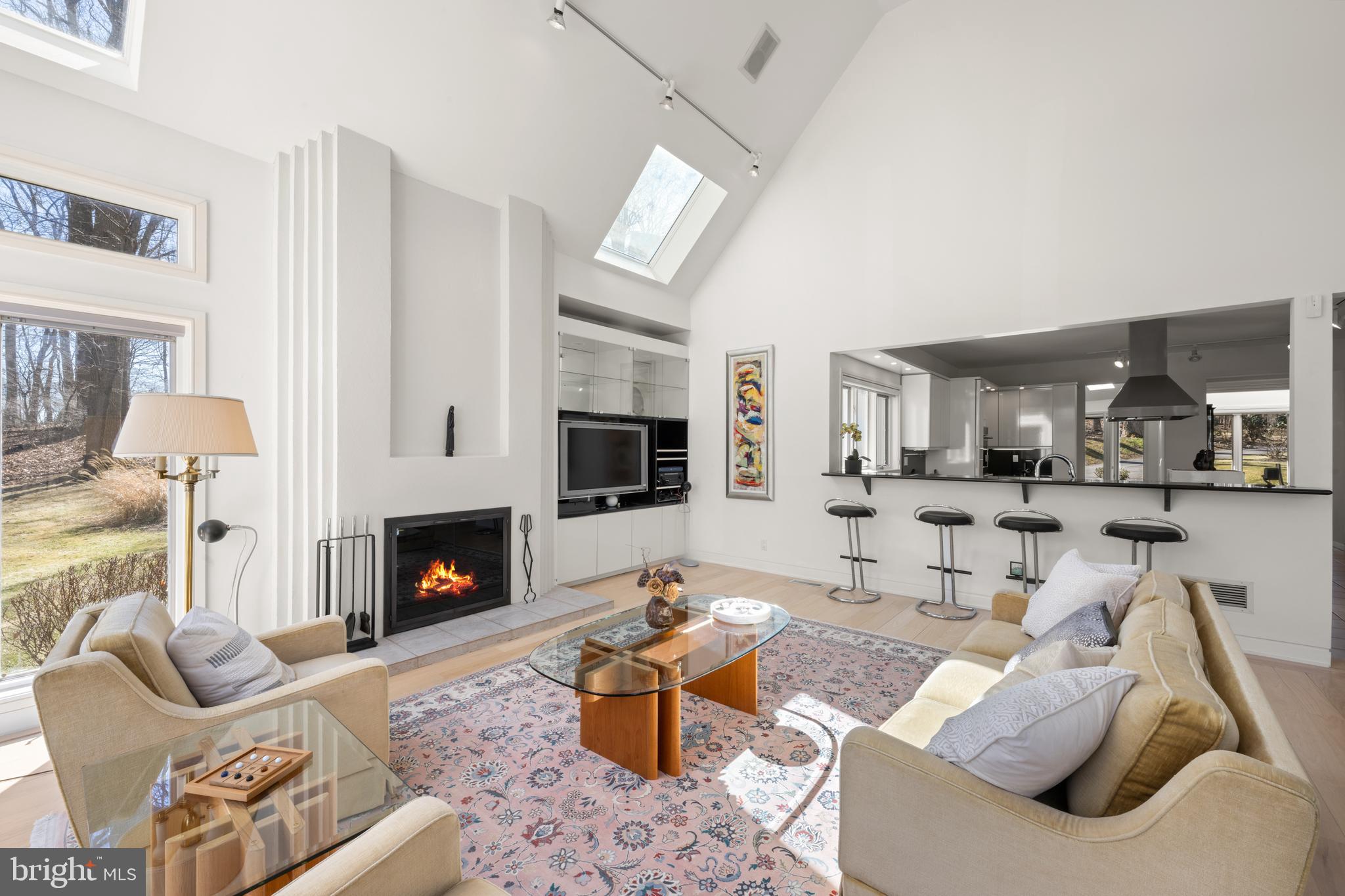 RADNOR HUNT - Residential