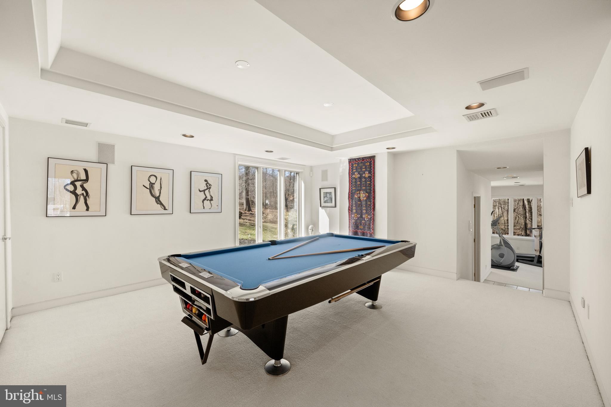 RADNOR HUNT - Residential