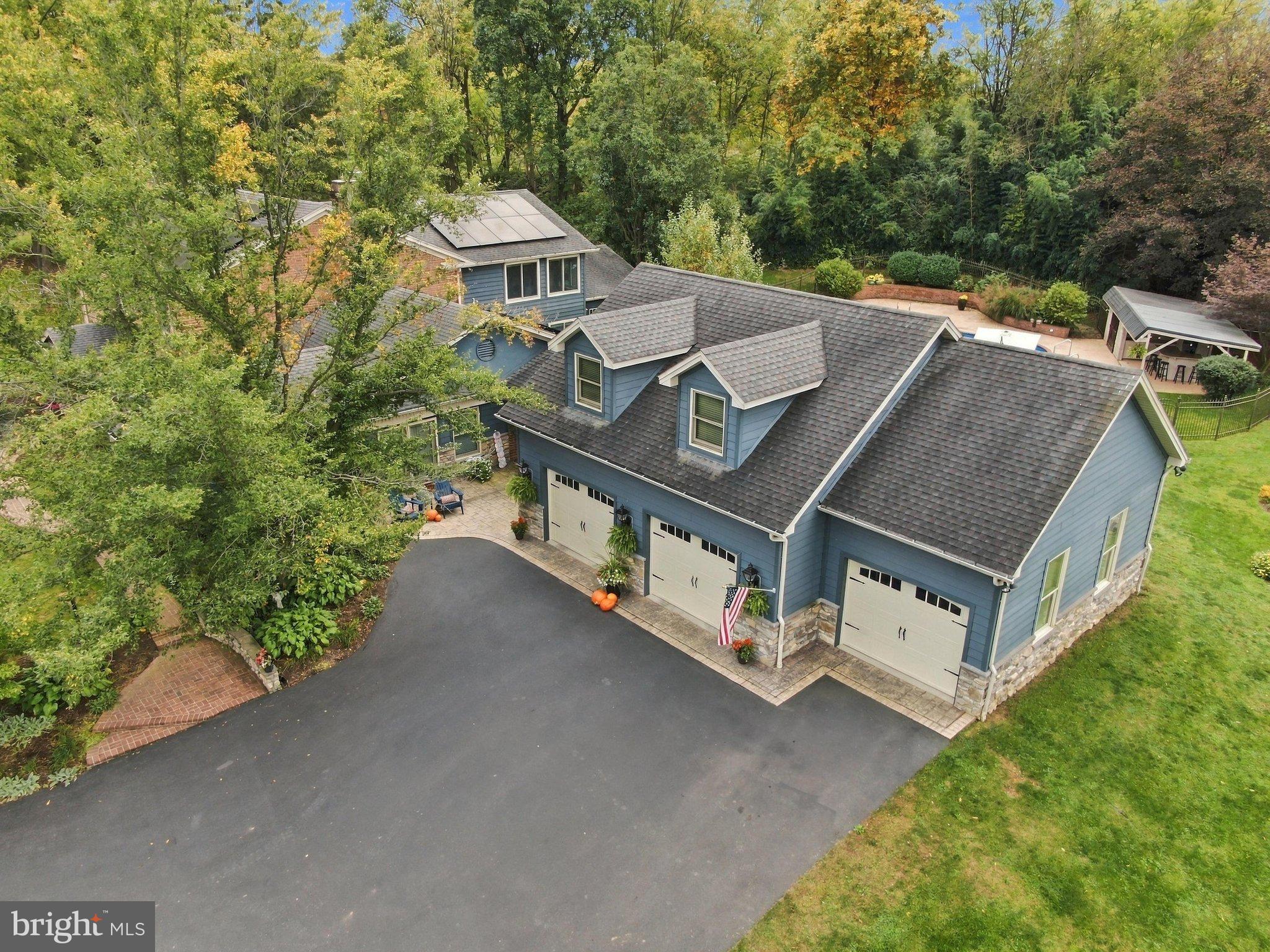 3295 SPRINGVIEW DRIVE W