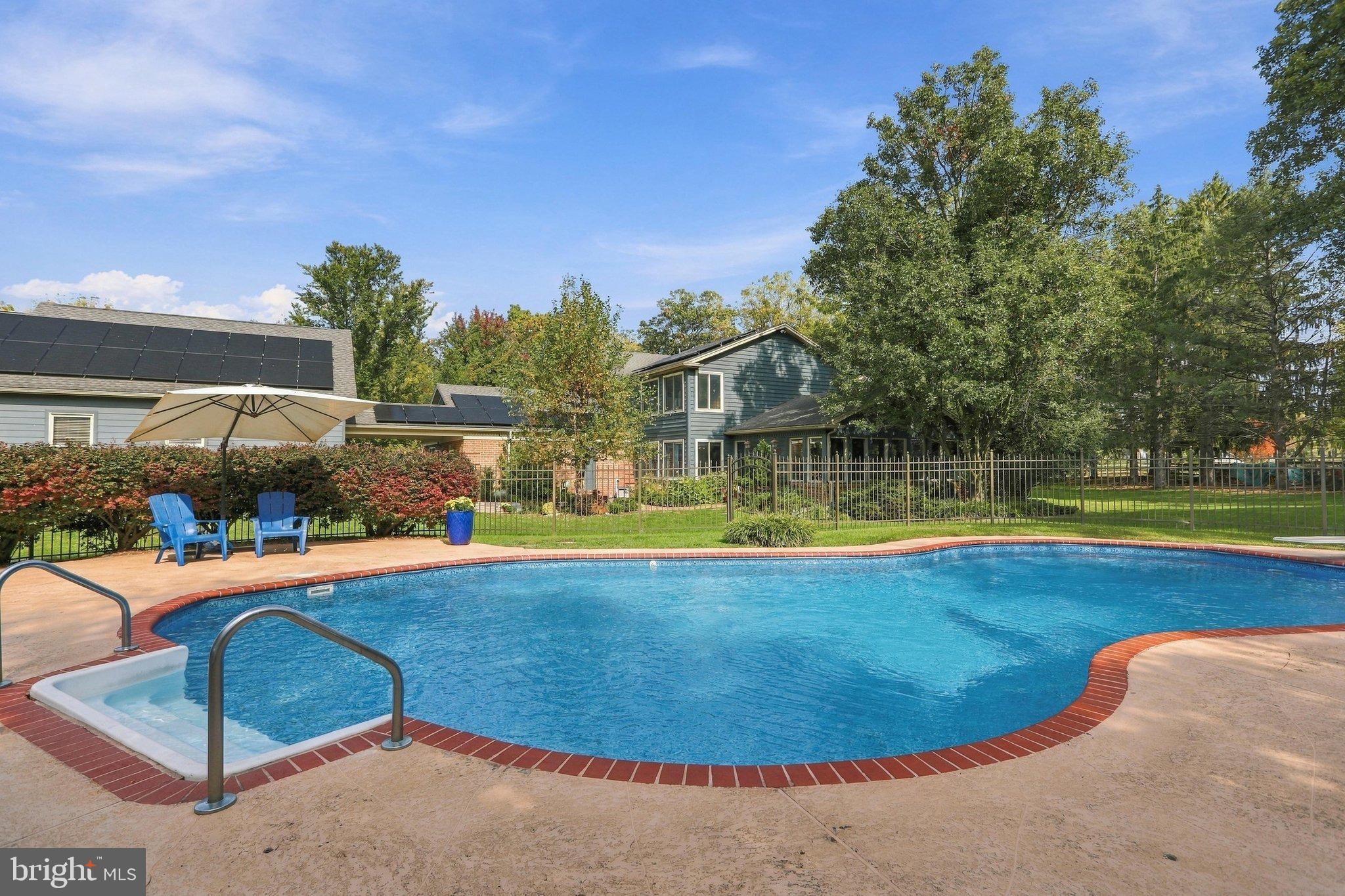 3295 SPRINGVIEW DRIVE W