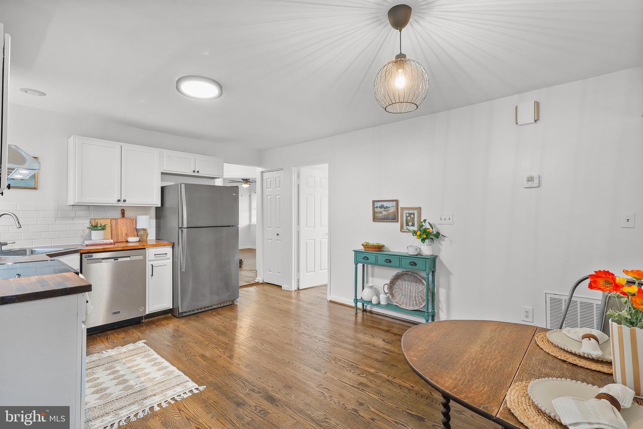 DAMASCUS OUTSIDE - Residential