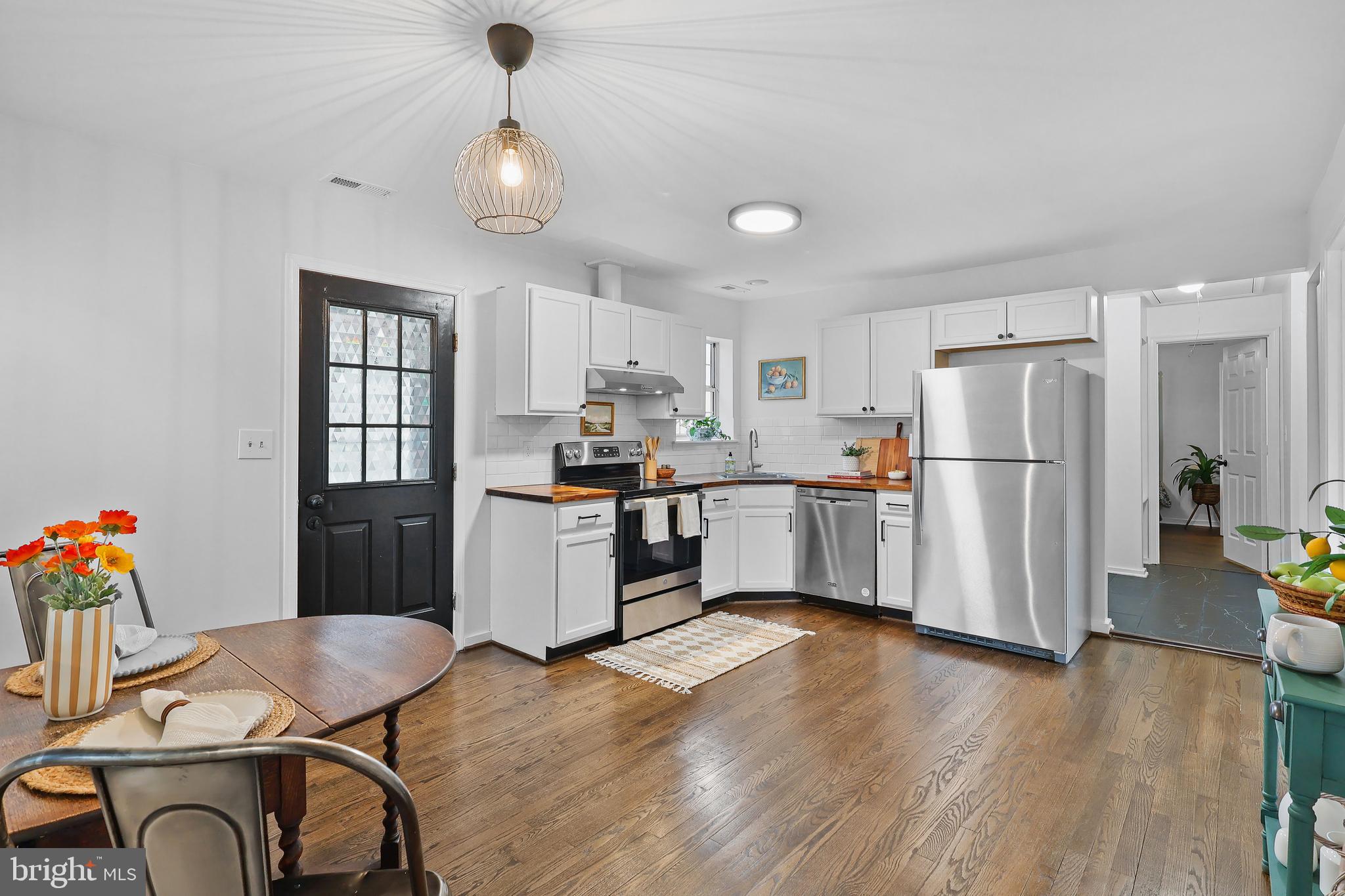 DAMASCUS OUTSIDE - Residential