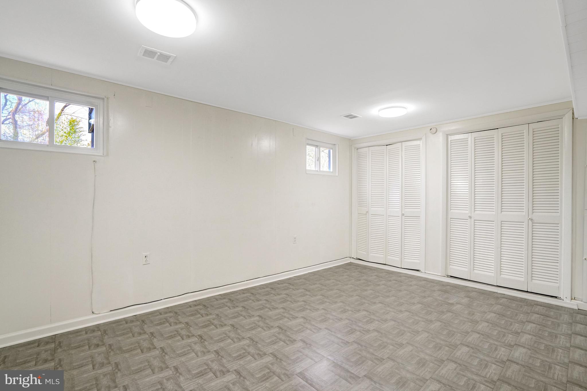 WOODLAWN TERRACE - Residential