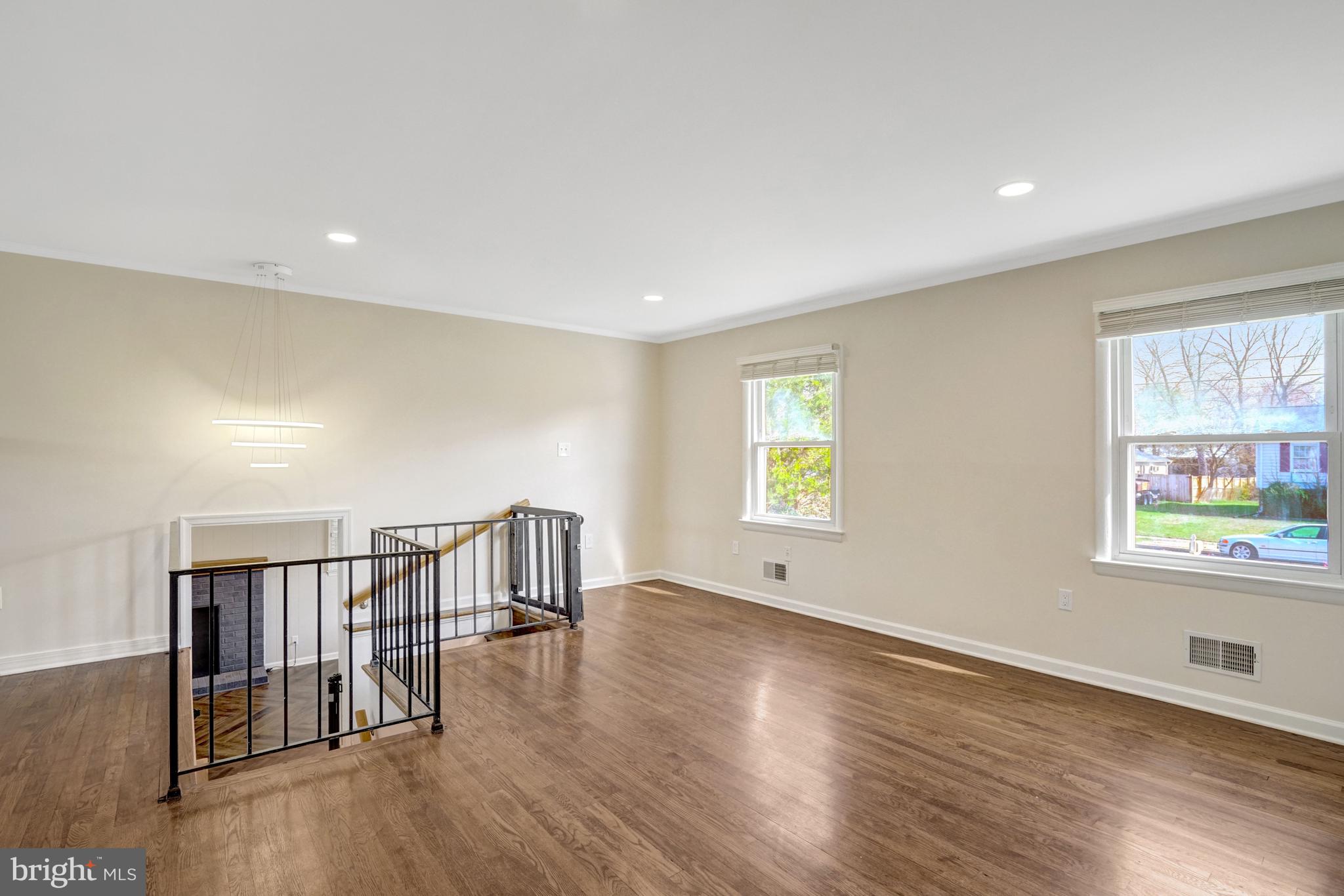 WOODLAWN TERRACE - Residential