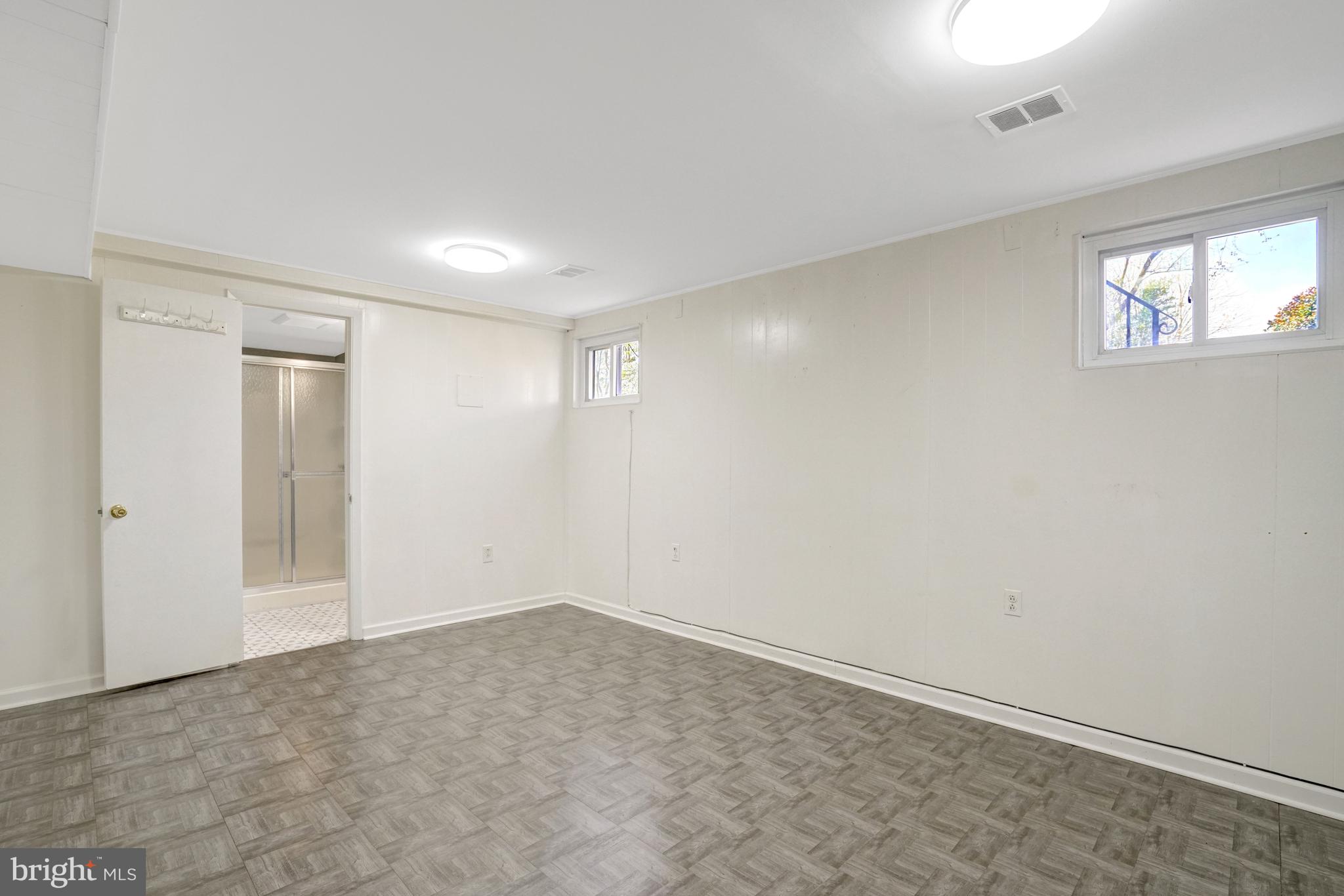 WOODLAWN TERRACE - Residential