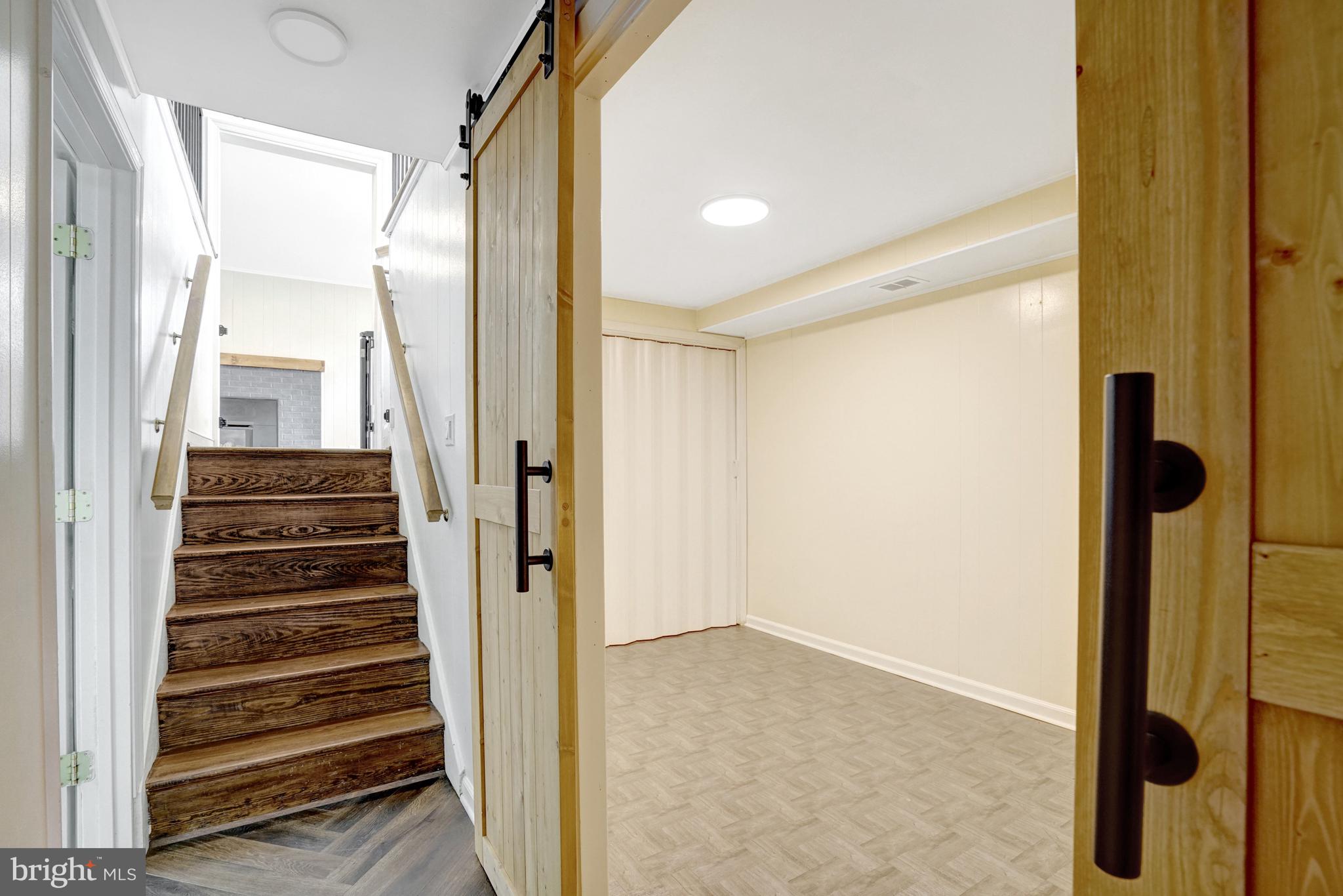 WOODLAWN TERRACE - Residential