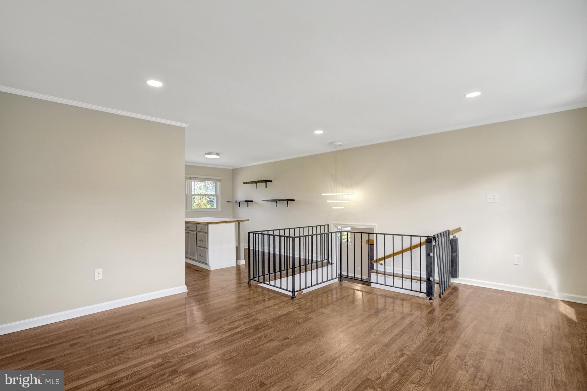 WOODLAWN TERRACE - Residential