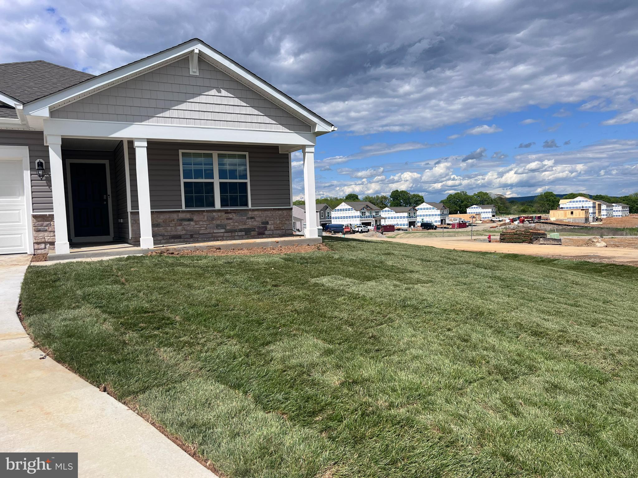 MAGNOLIA SPRINGS - Residential