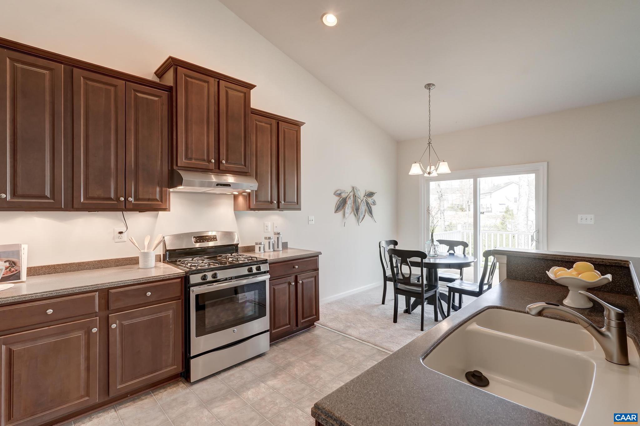 SYCAMORE SQUARE - Residential