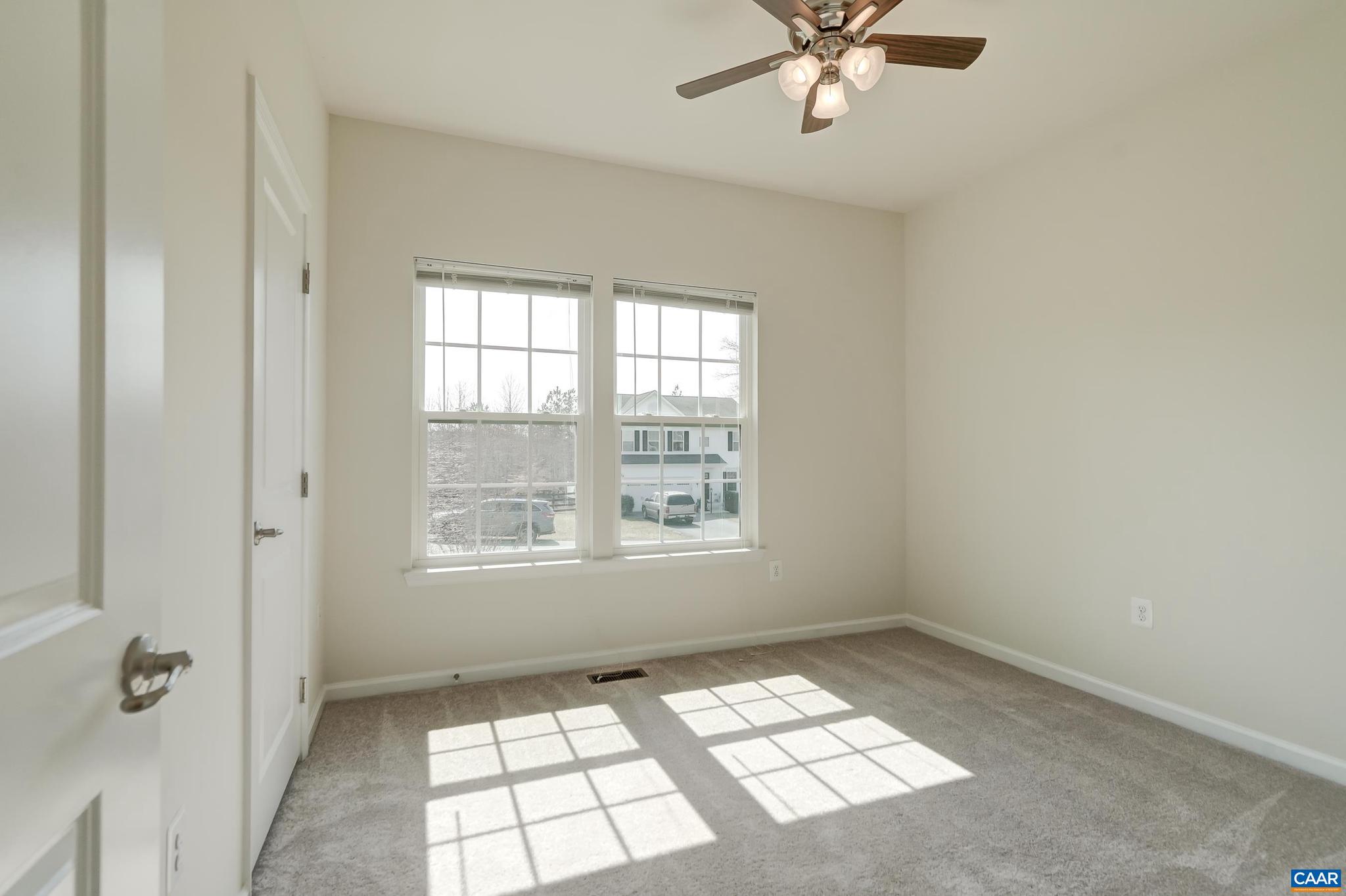 SYCAMORE SQUARE - Residential