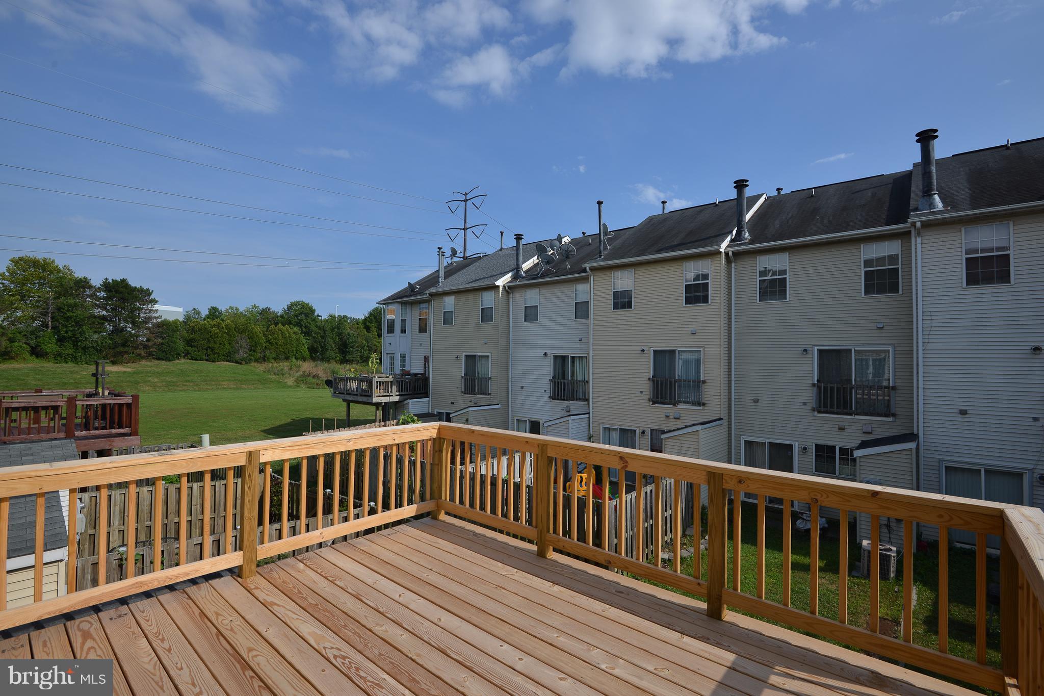 FAIR LAKES LAND BAY - Residential Lease