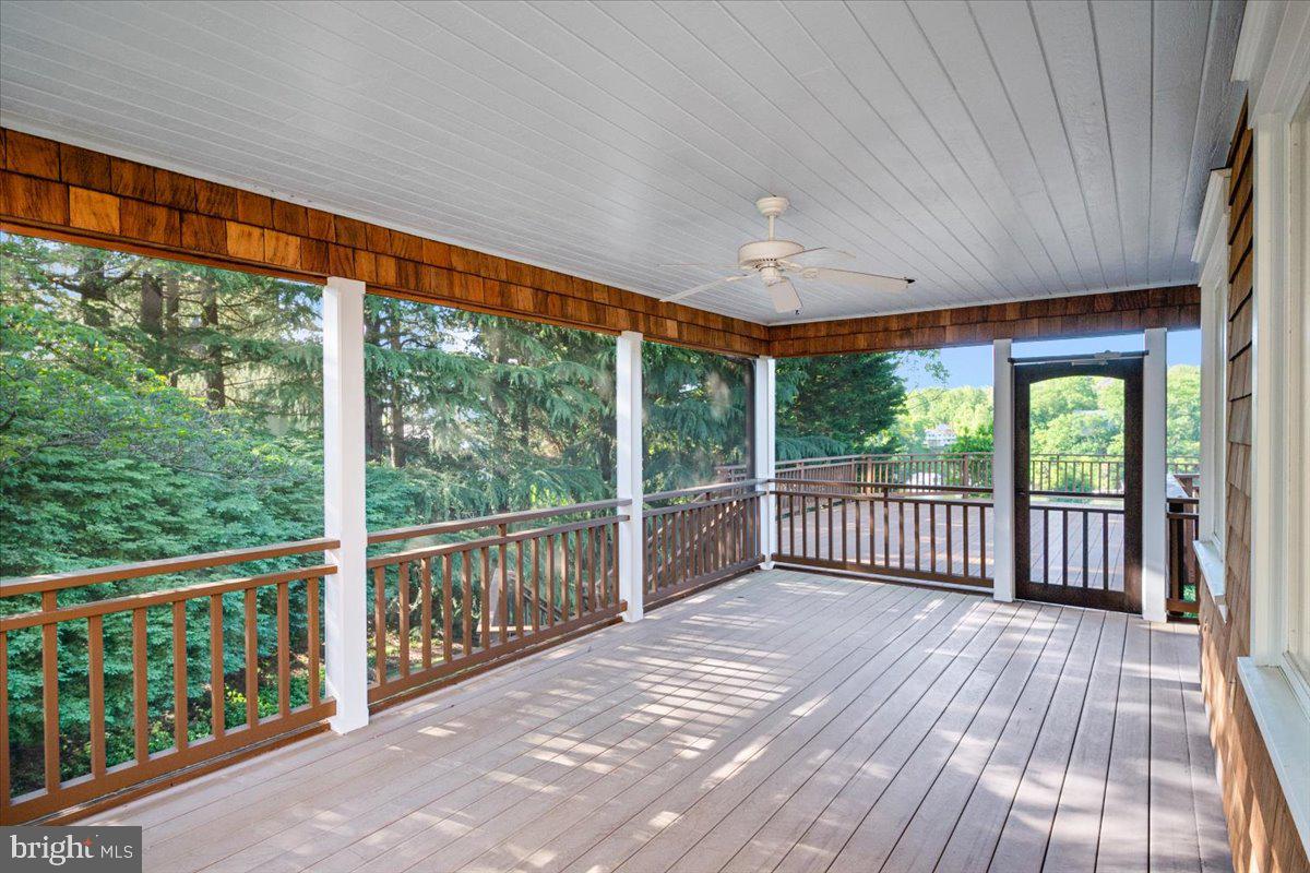 THE DOWNS - Residential