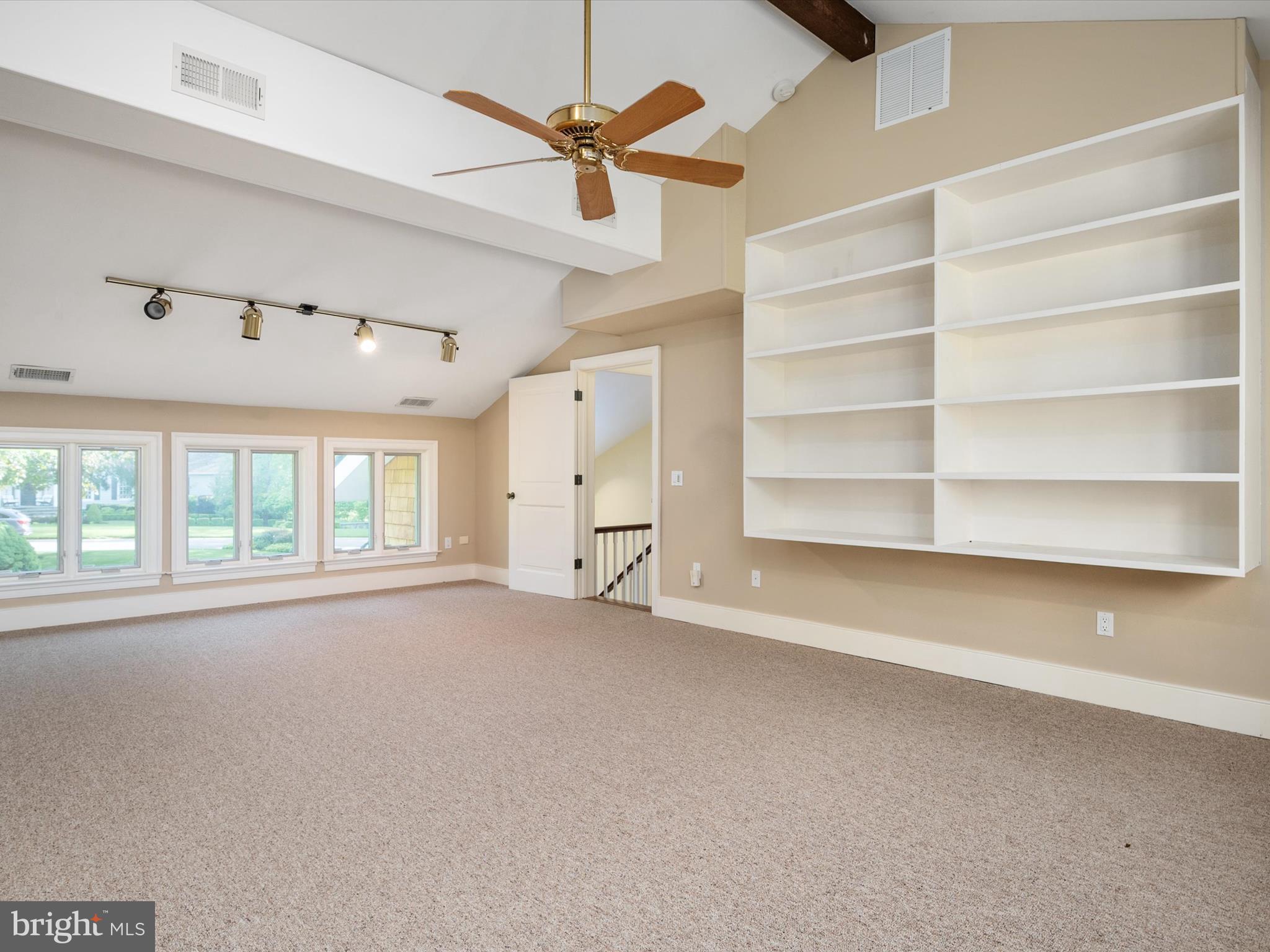 THE DOWNS - Residential