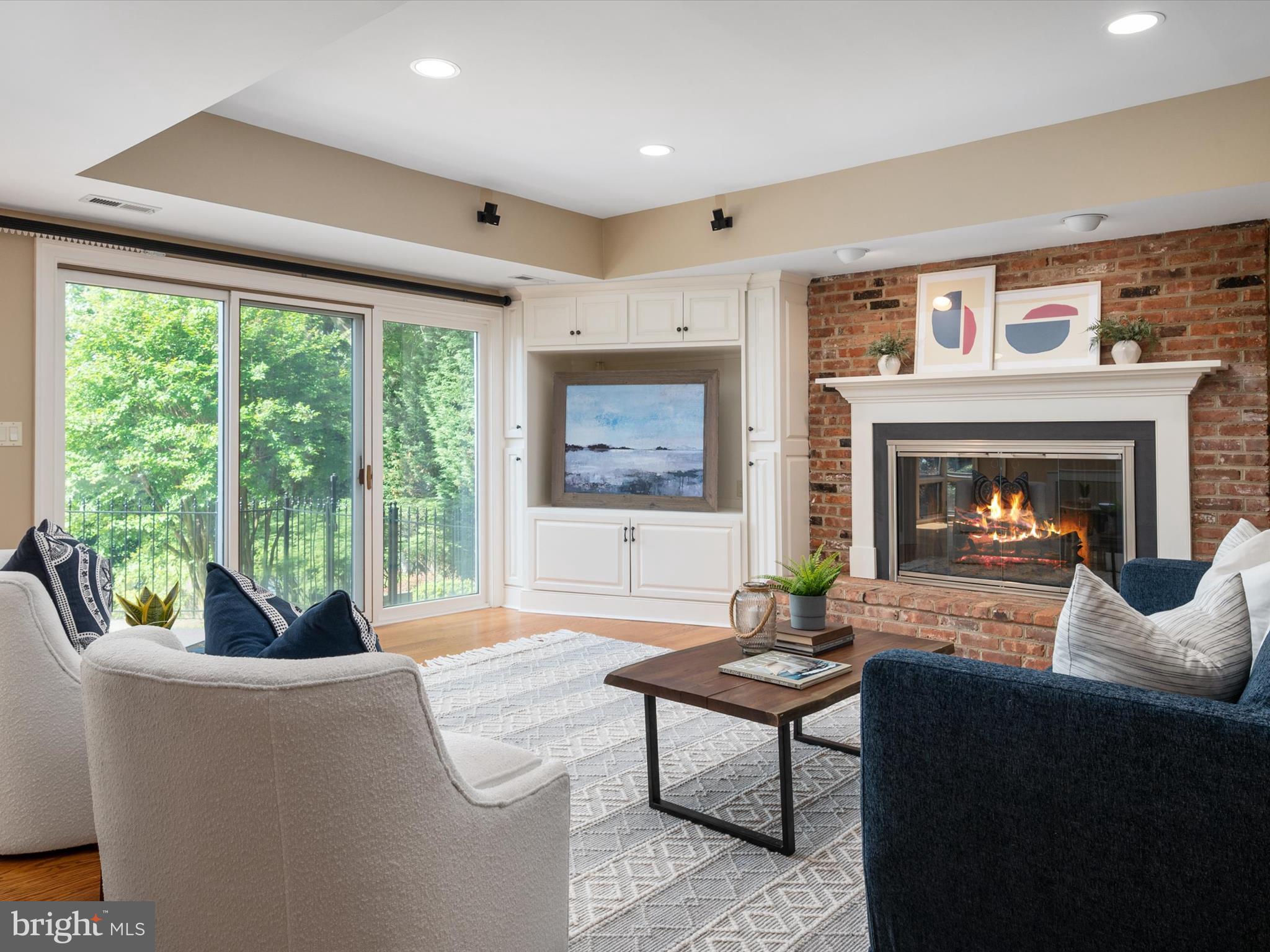 THE DOWNS - Residential