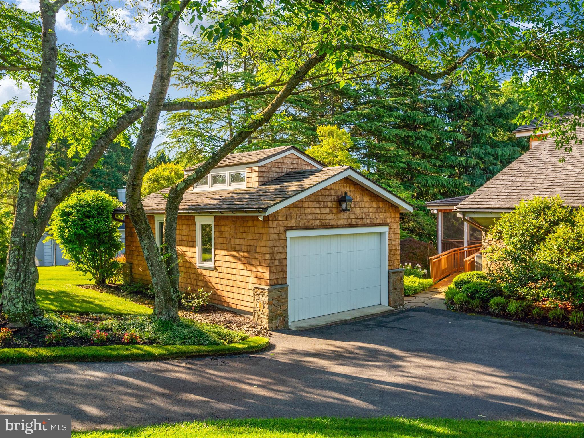 THE DOWNS - Residential