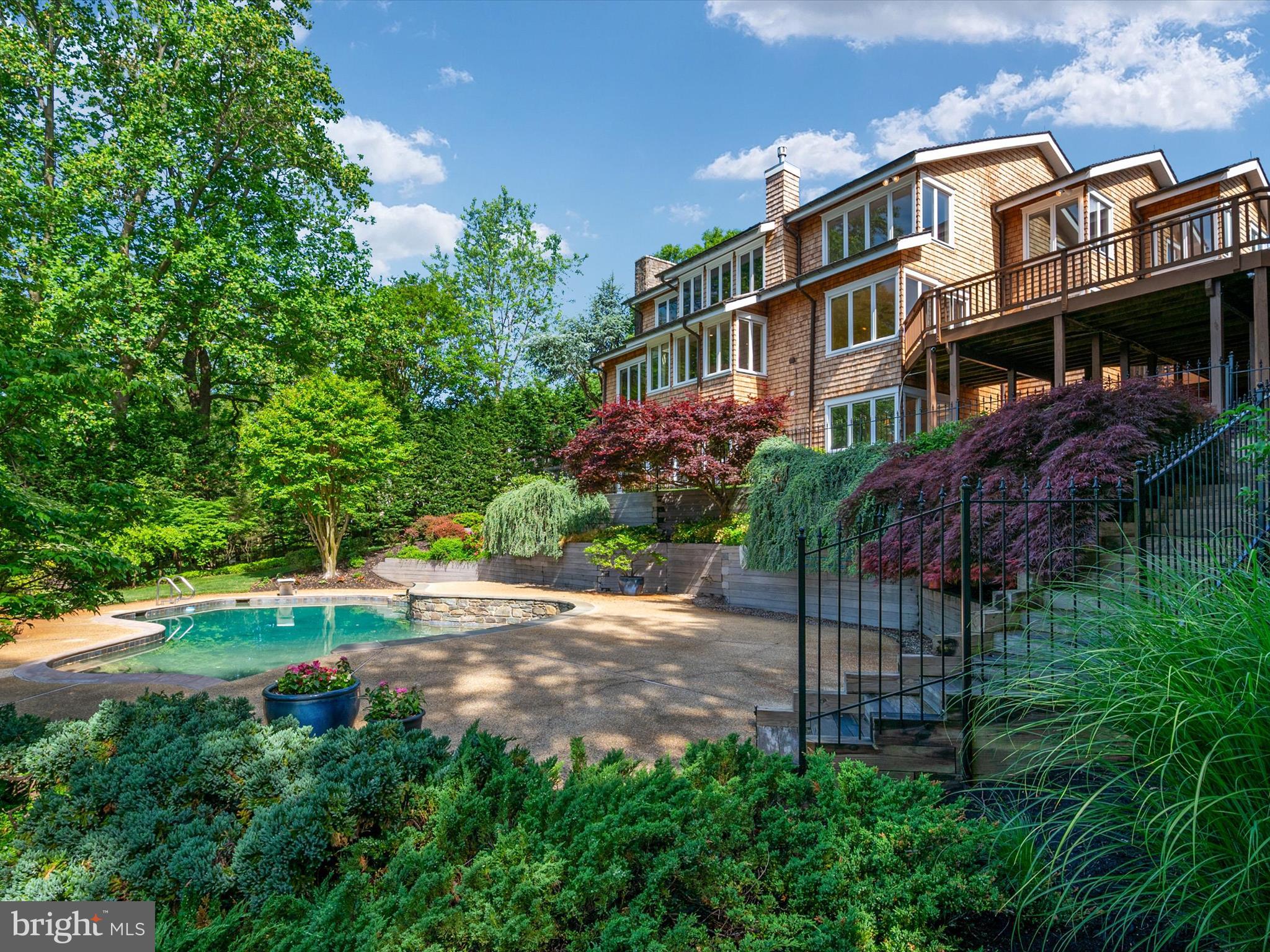 THE DOWNS - Residential