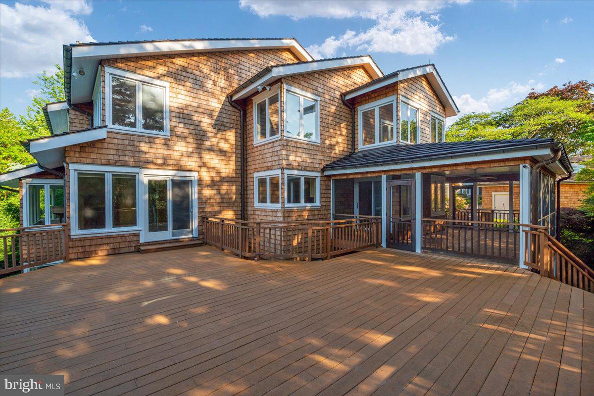 THE DOWNS - Residential