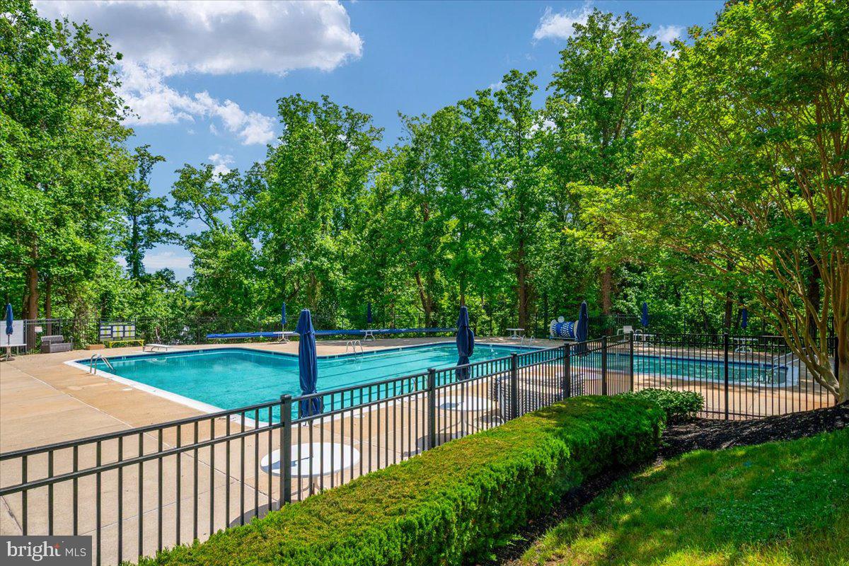 THE DOWNS - Residential