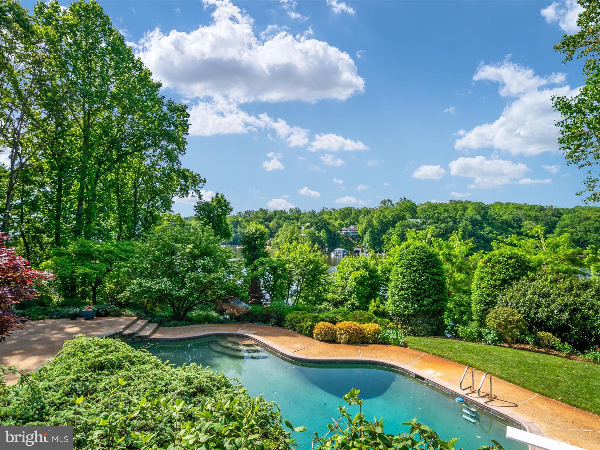 THE DOWNS - Residential