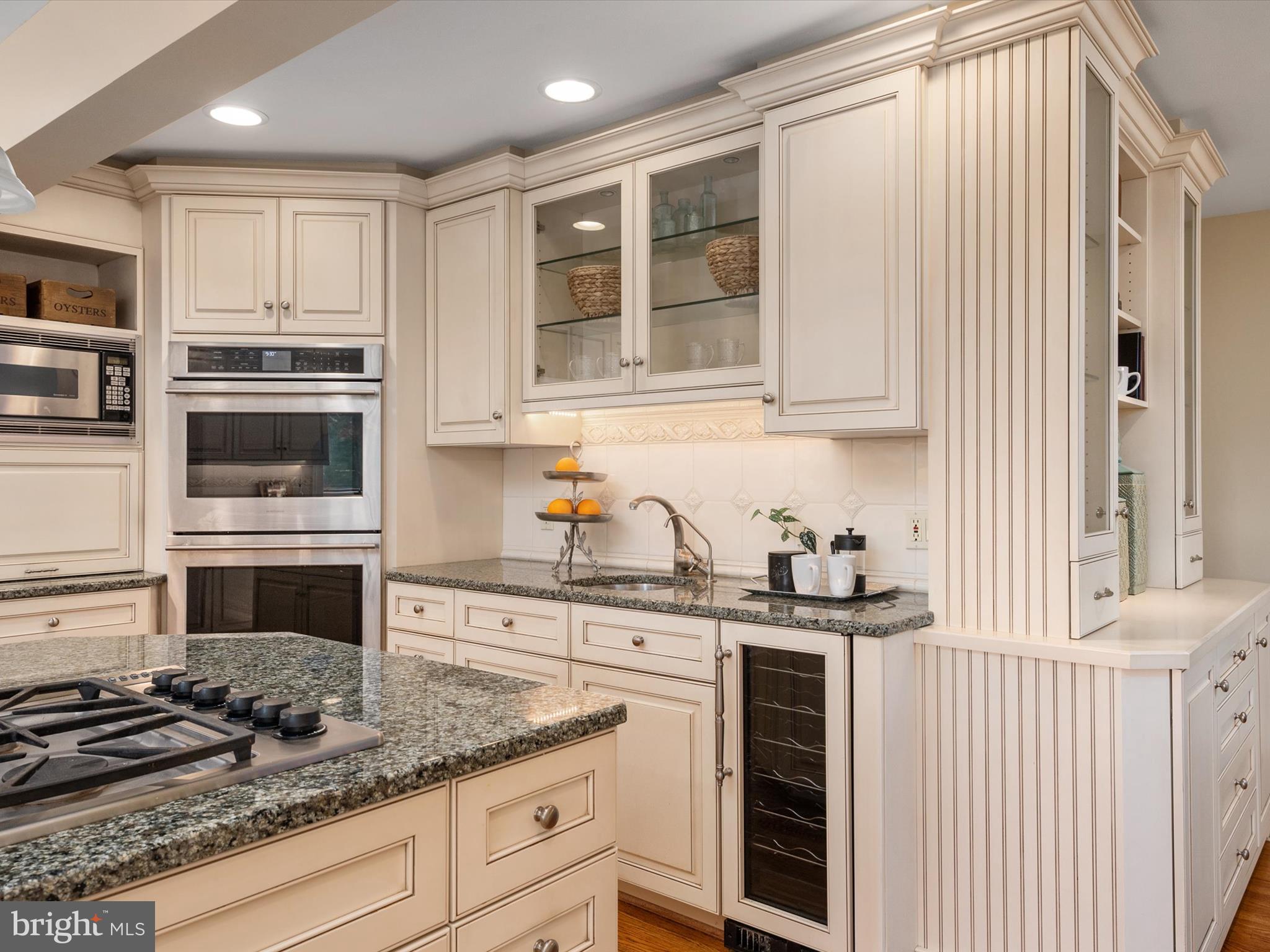 THE DOWNS - Residential