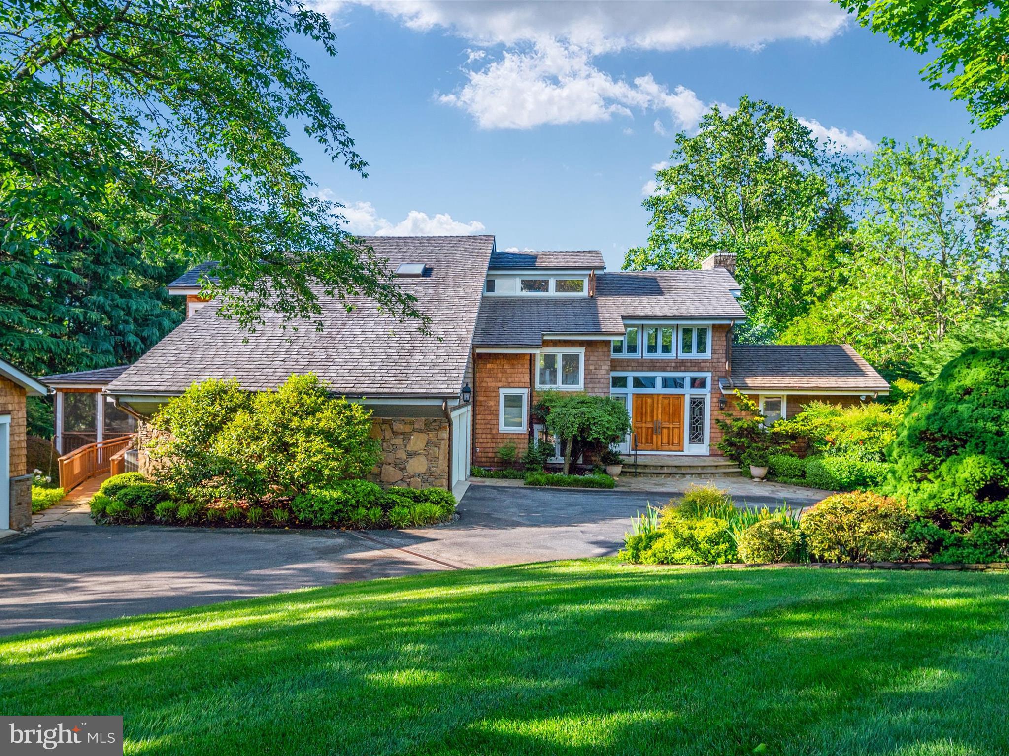 THE DOWNS - Residential