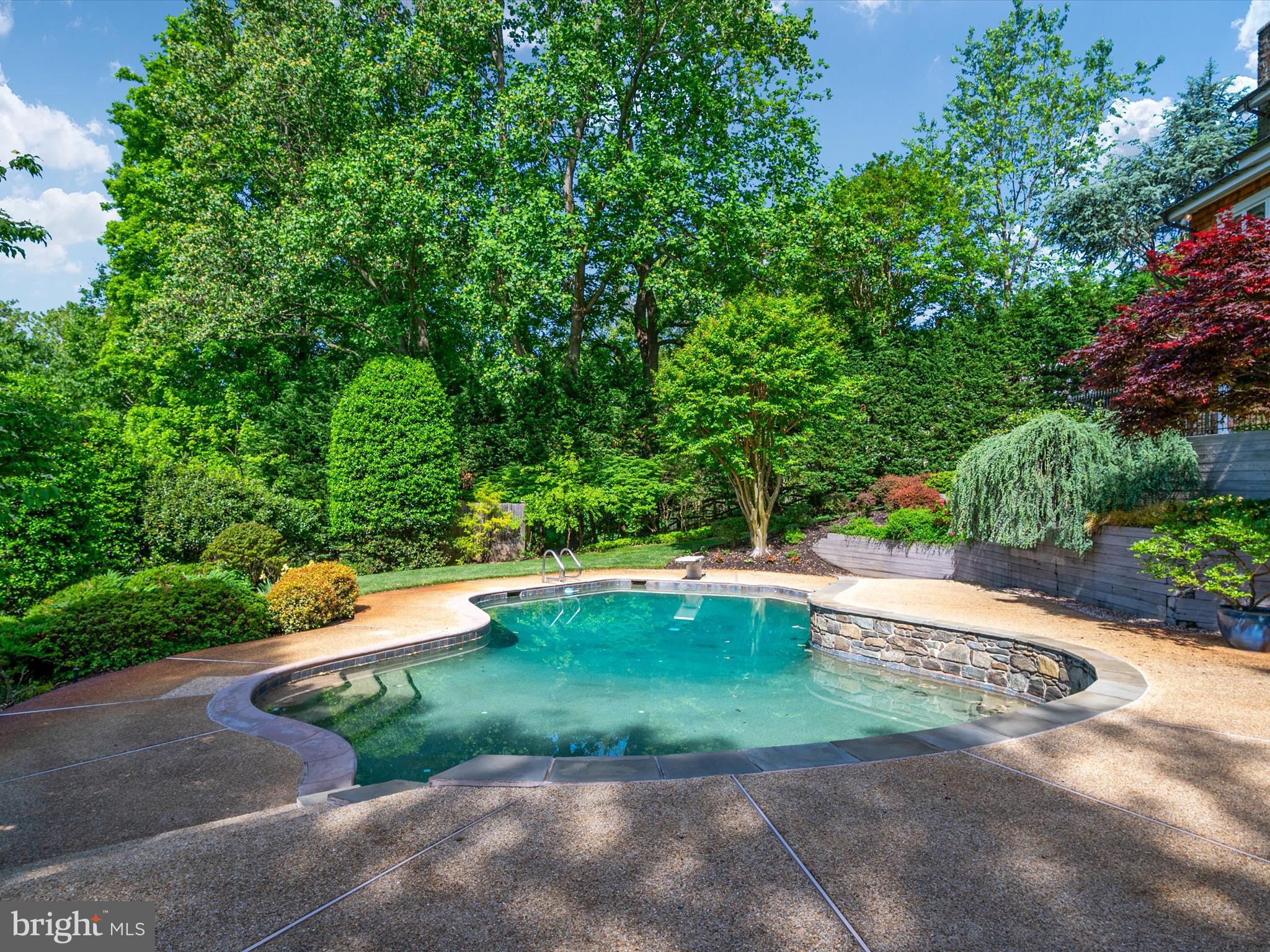 THE DOWNS - Residential