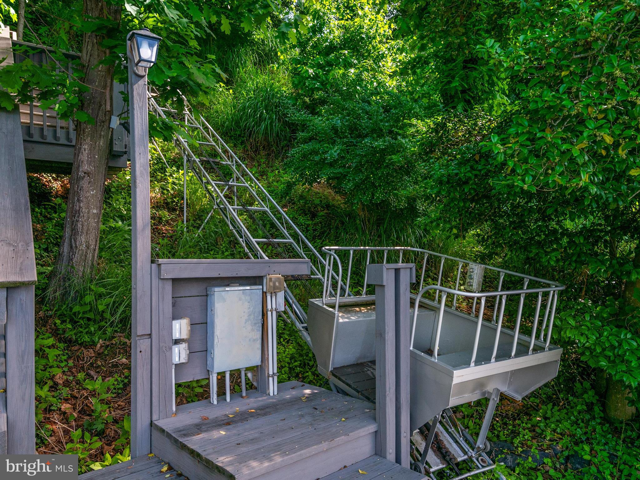 THE DOWNS - Residential