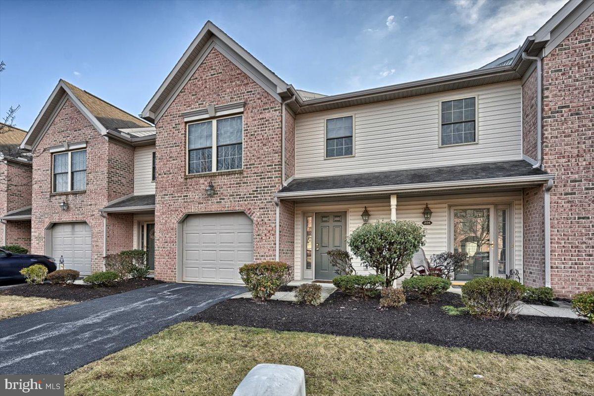 SADDLE RIDGE AT WAVERLY - Residential