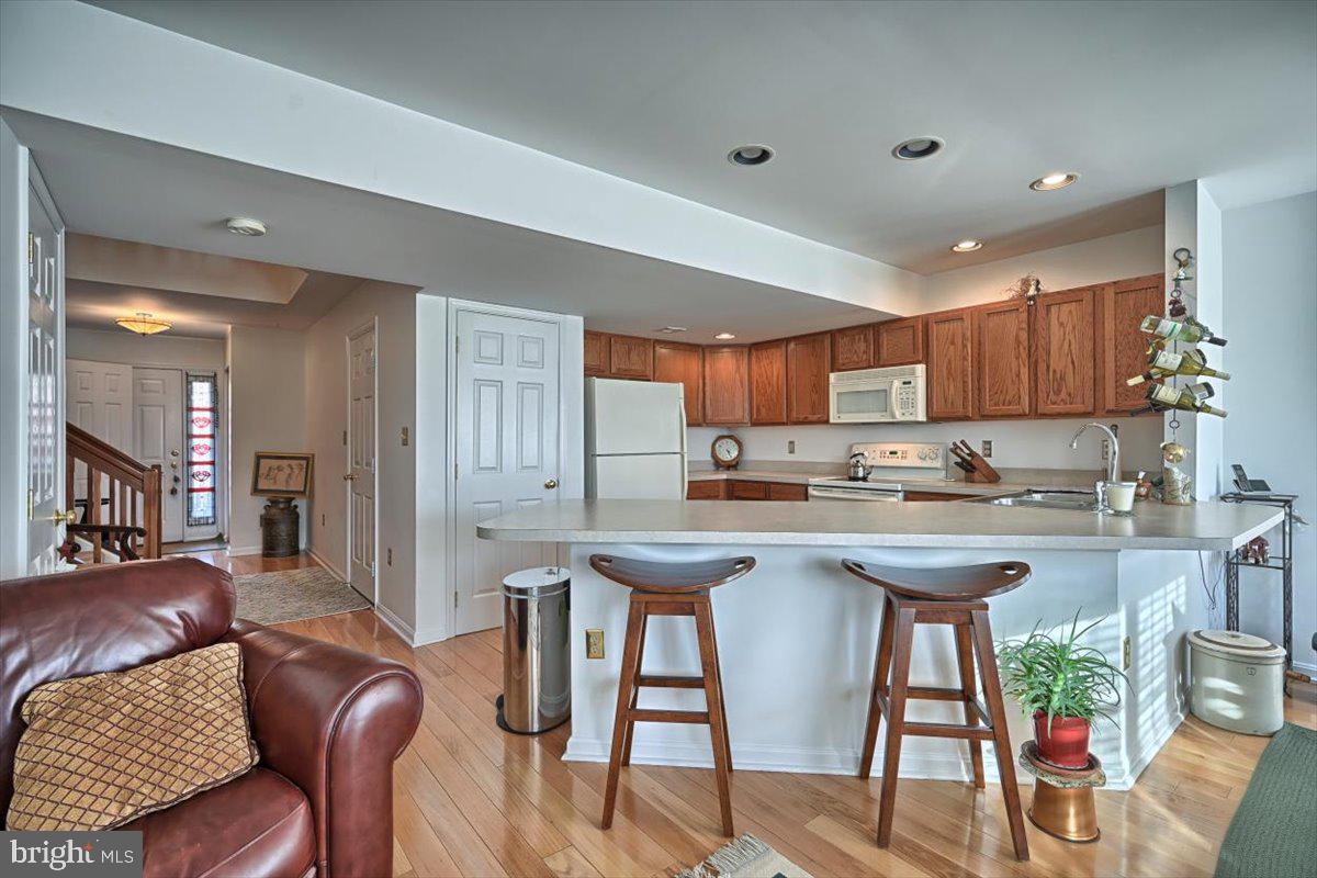 SADDLE RIDGE AT WAVERLY - Residential