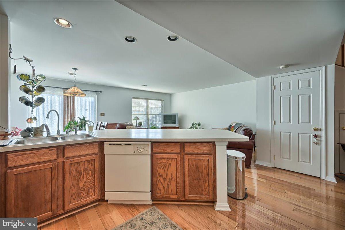 SADDLE RIDGE AT WAVERLY - Residential