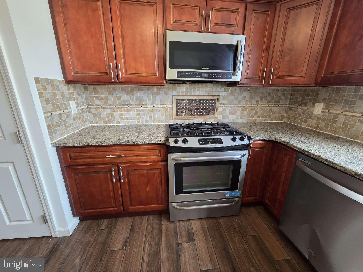 457 E CHELTENHAM AVENUE